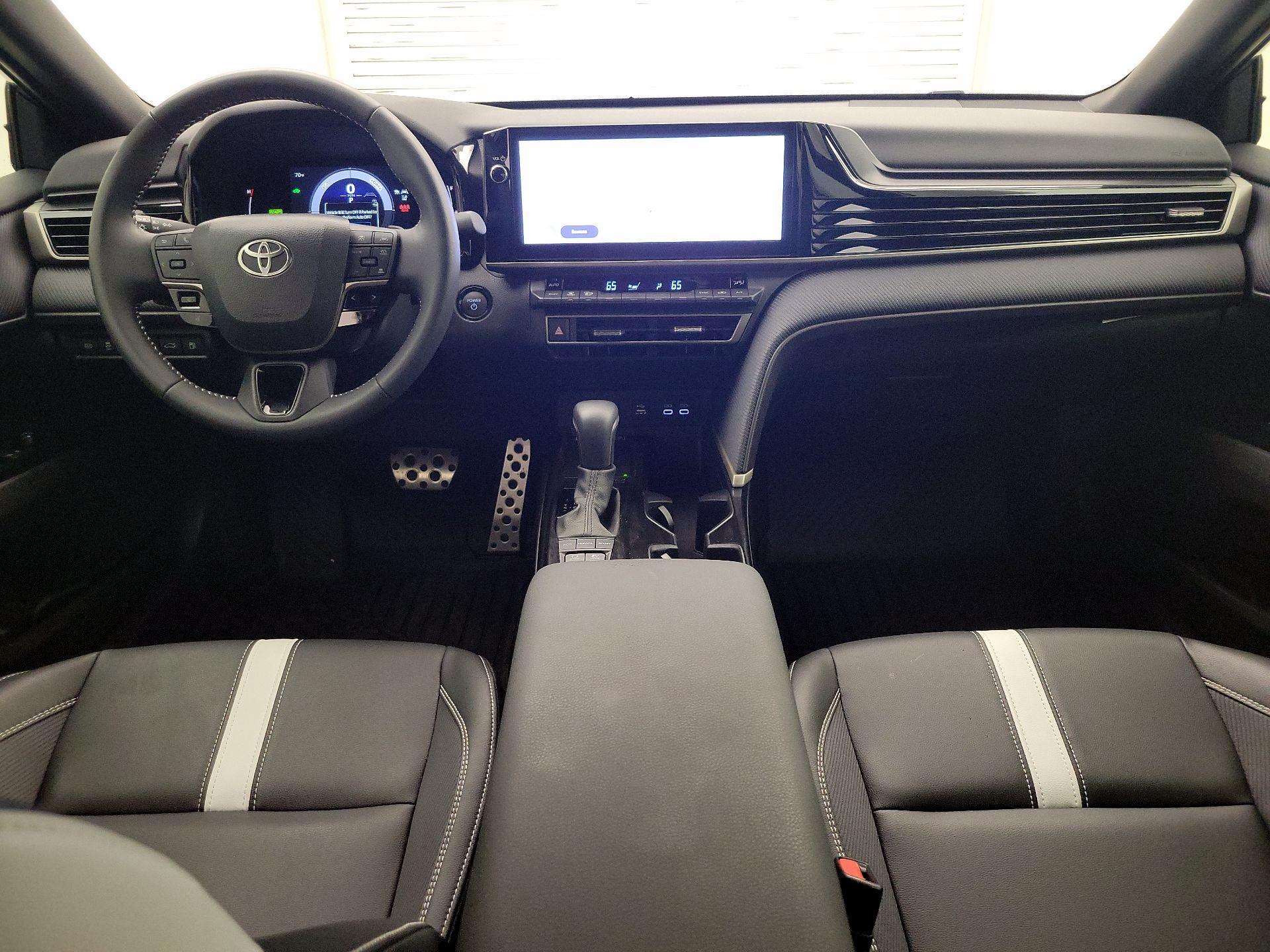 Thumbnail: 2025 Toyota Camry - 9