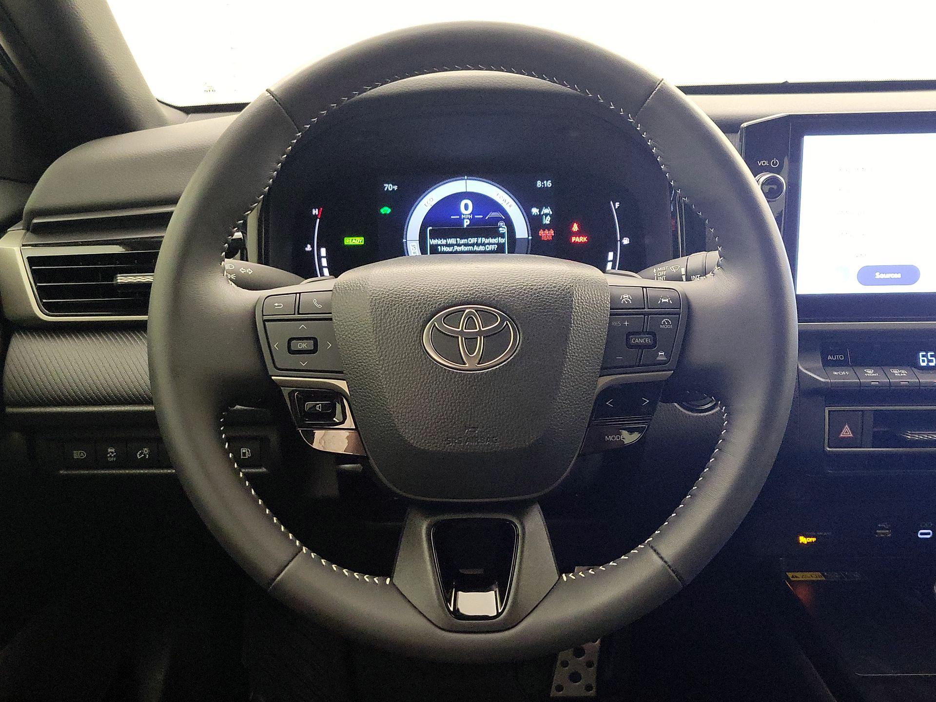 Thumbnail: 2025 Toyota Camry - 10