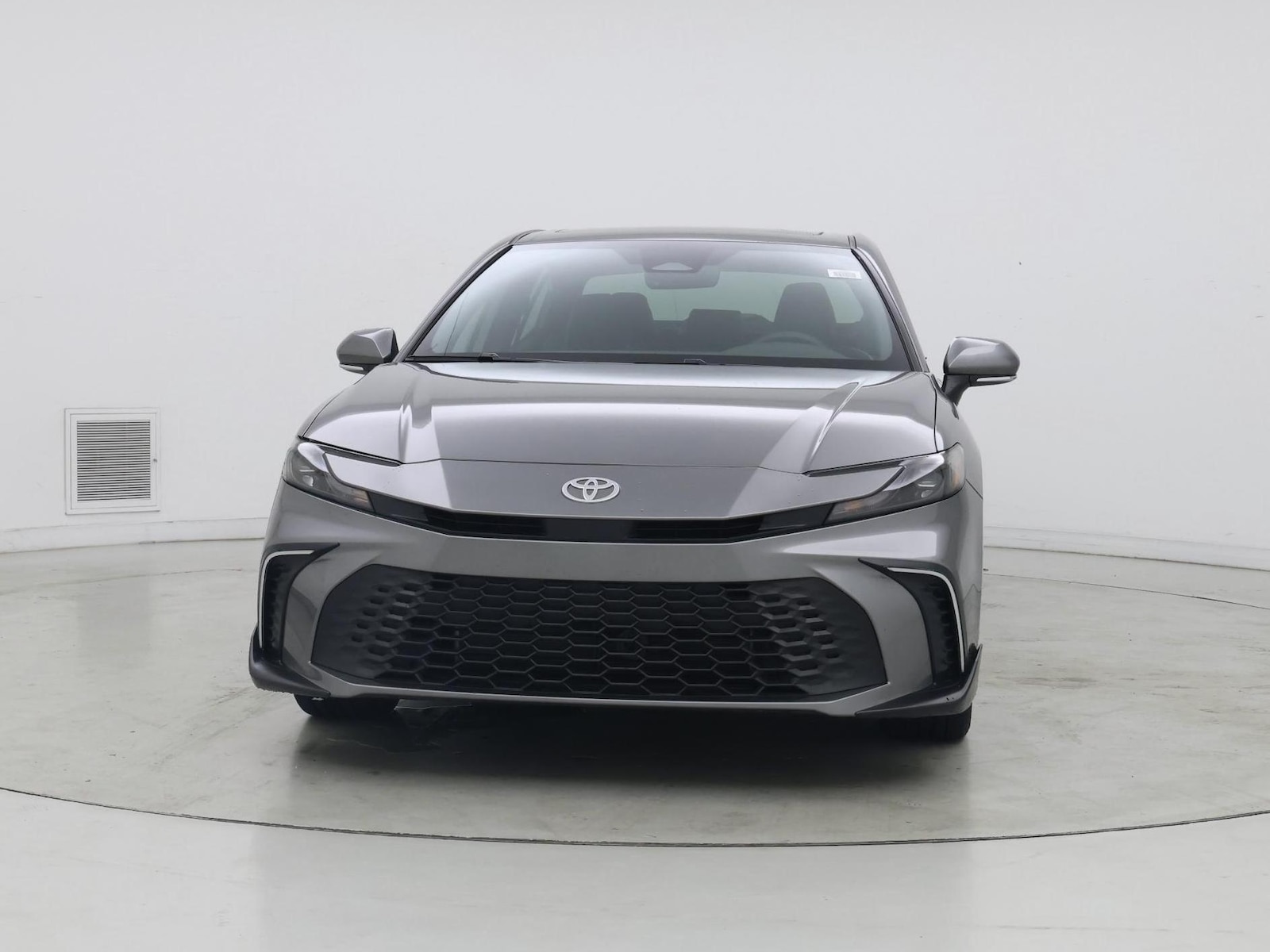2025 Toyota Camry SE - Photo 6