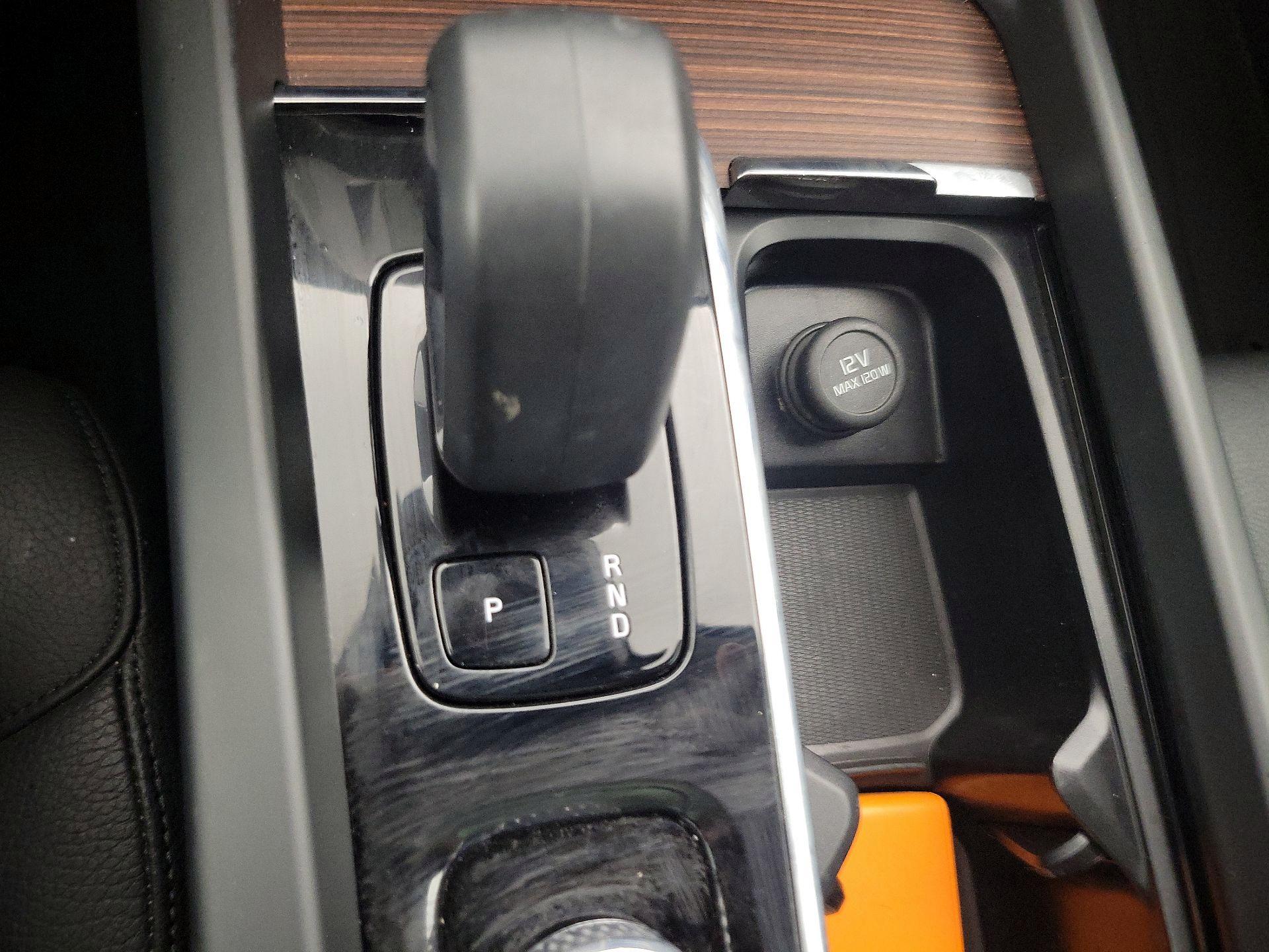 Thumbnail: 2023 Volvo XC60 - 18