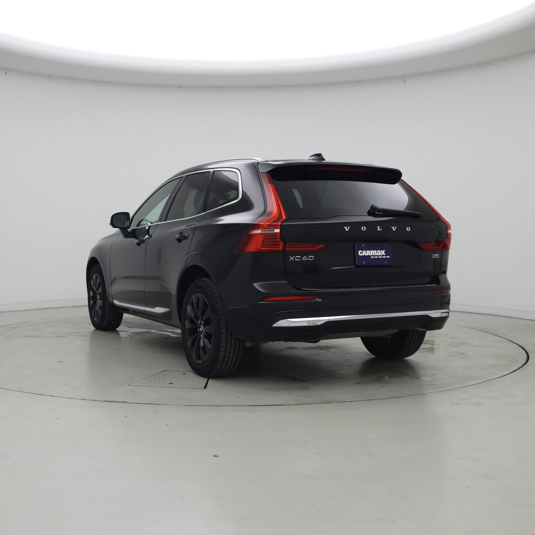 Thumbnail: 2023 Volvo XC60 - 2
