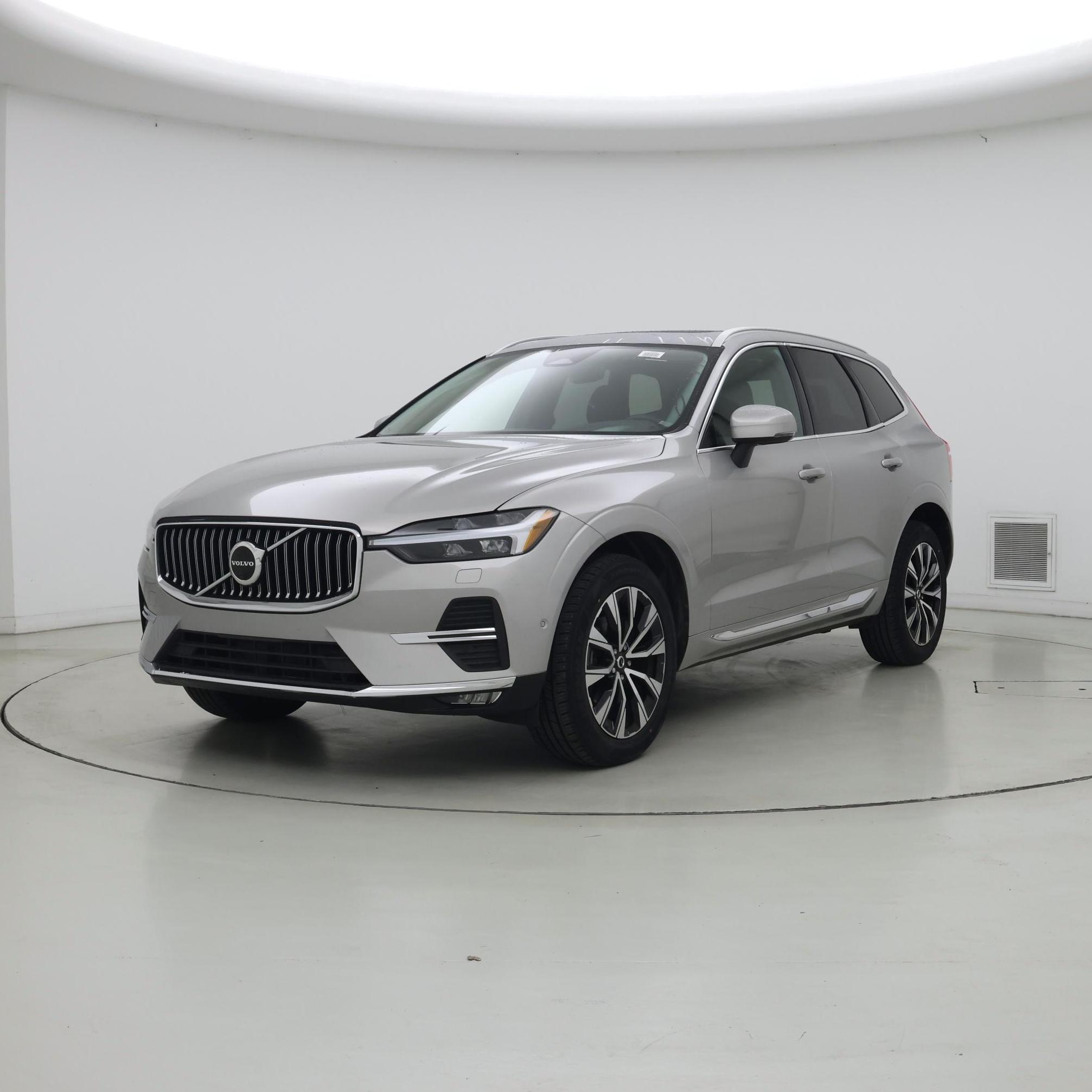 Thumbnail: 2023 Volvo XC60 - 4