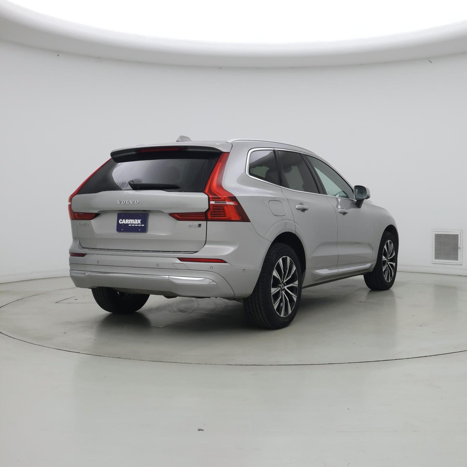 Thumbnail: 2023 Volvo XC60 - 8