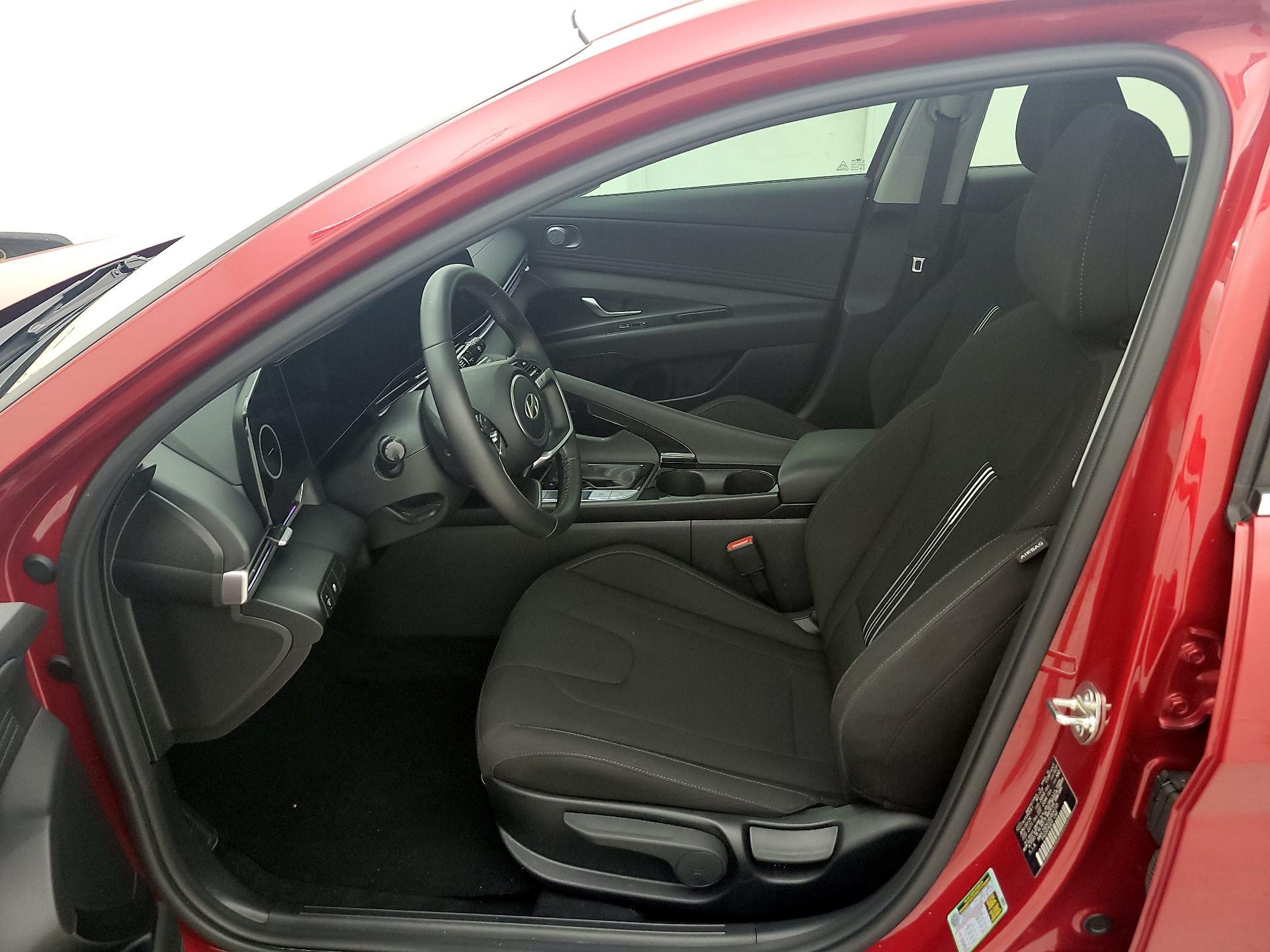 Thumbnail: 2024 Hyundai Elantra - 11