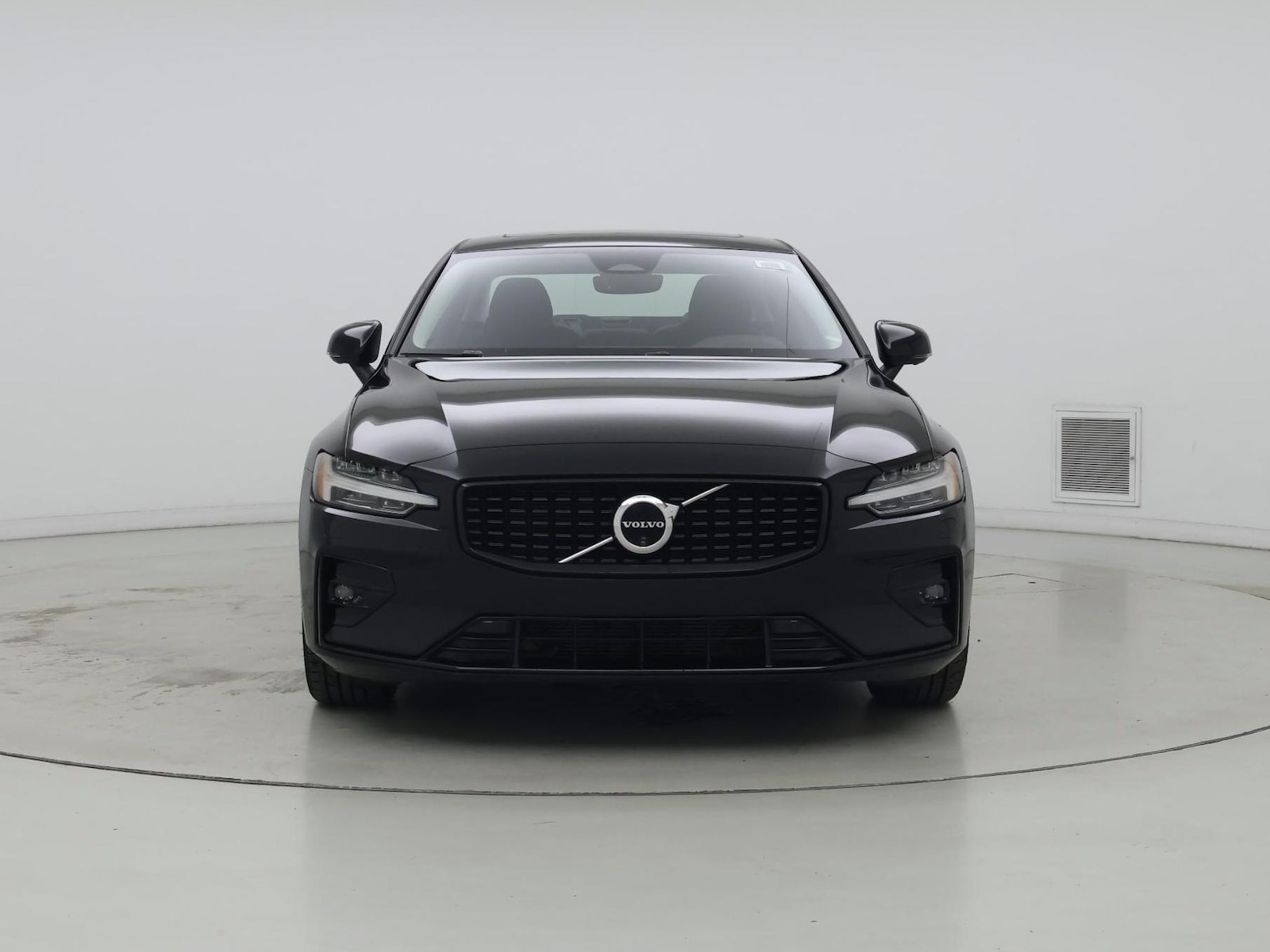 2025 Volvo S60 Plus - Photo 6