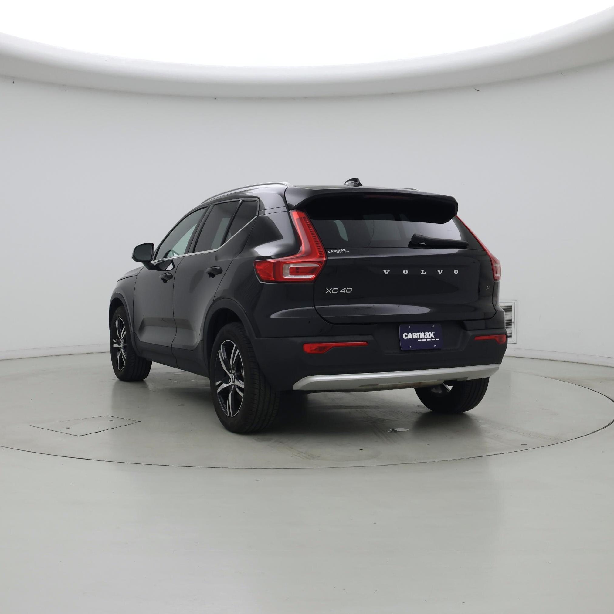 Thumbnail: 2025 Volvo XC40 - 2