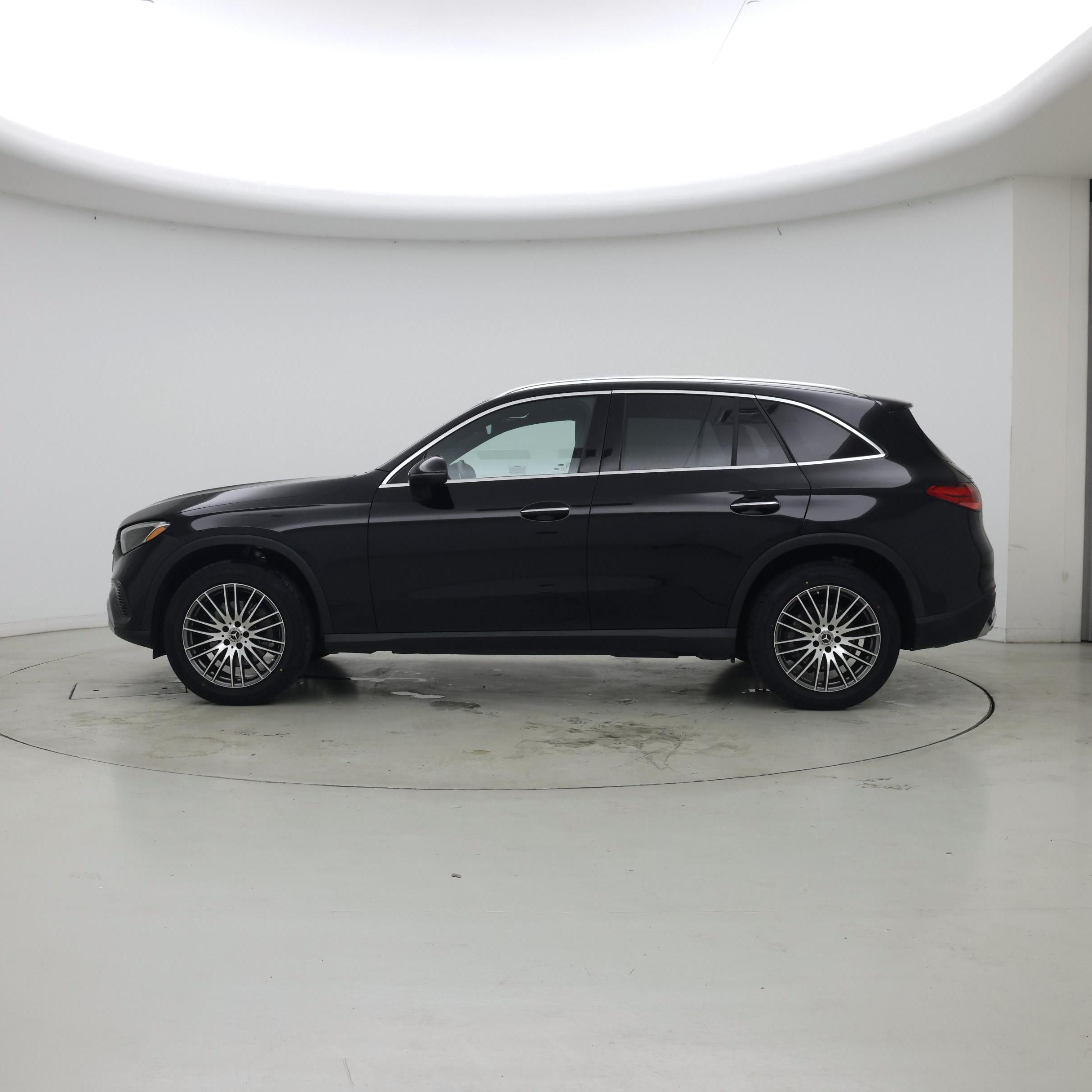 Thumbnail: 2025 Mercedes-Benz GLC - 3