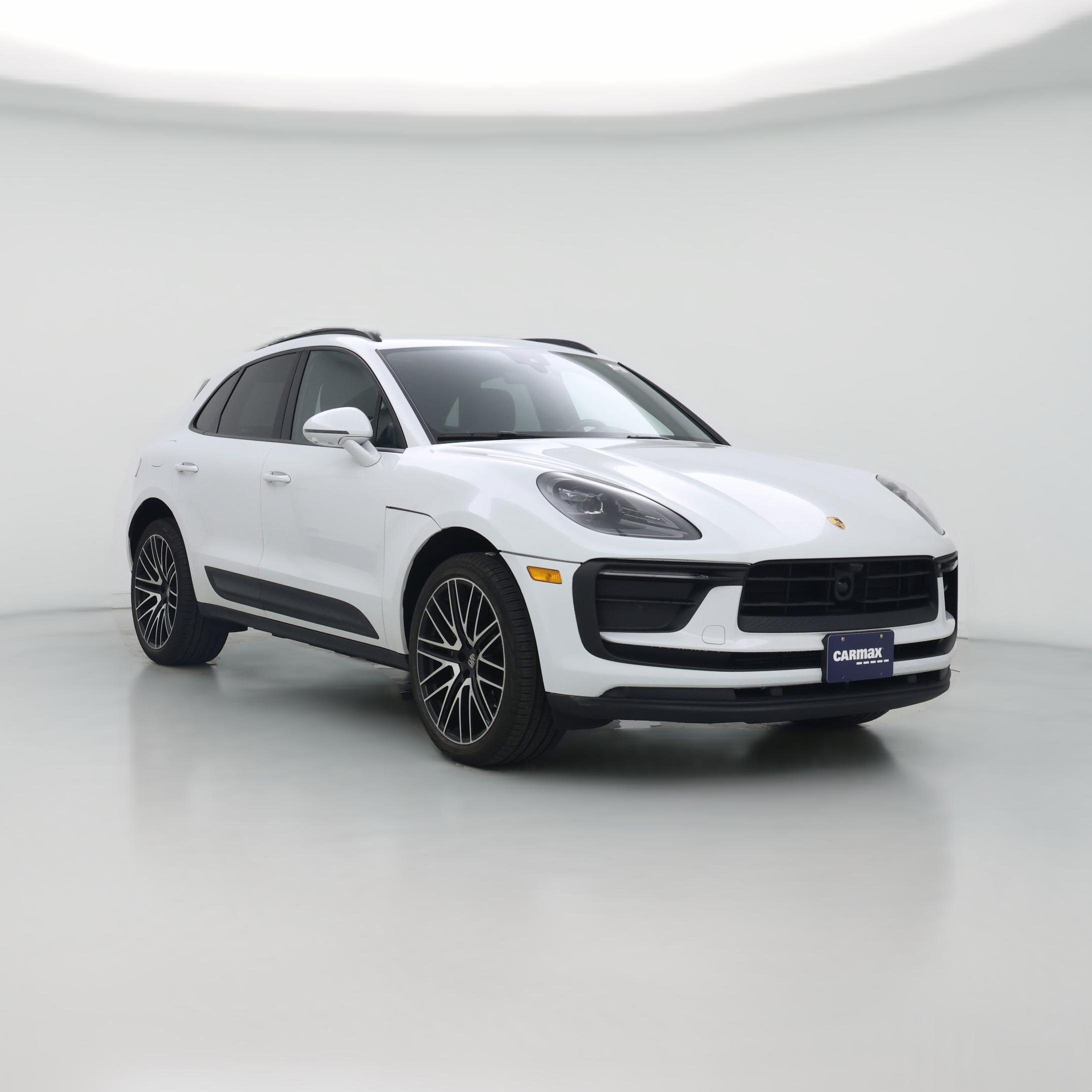 Thumbnail: 2022 Porsche Macan - 1