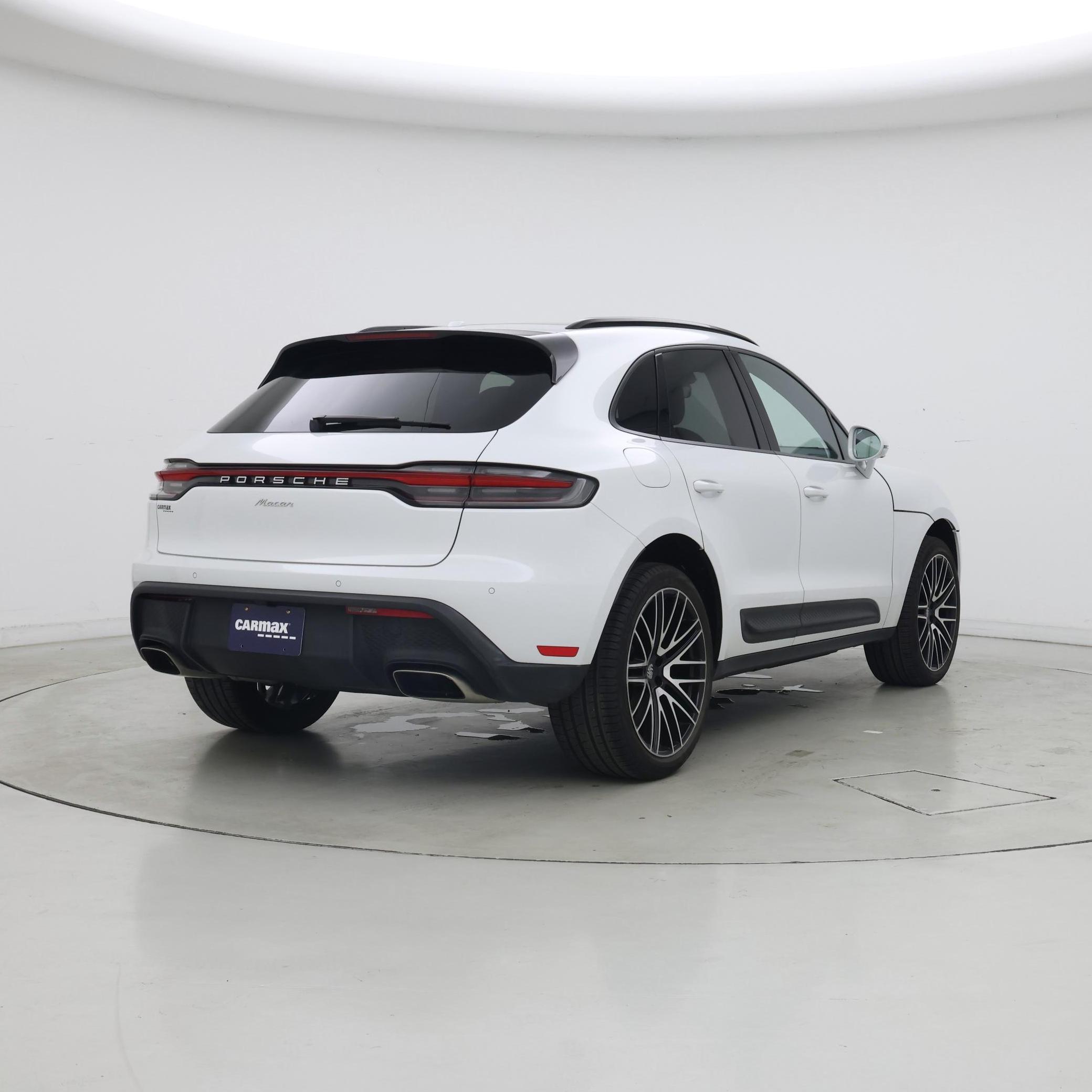 Thumbnail: 2022 Porsche Macan - 8