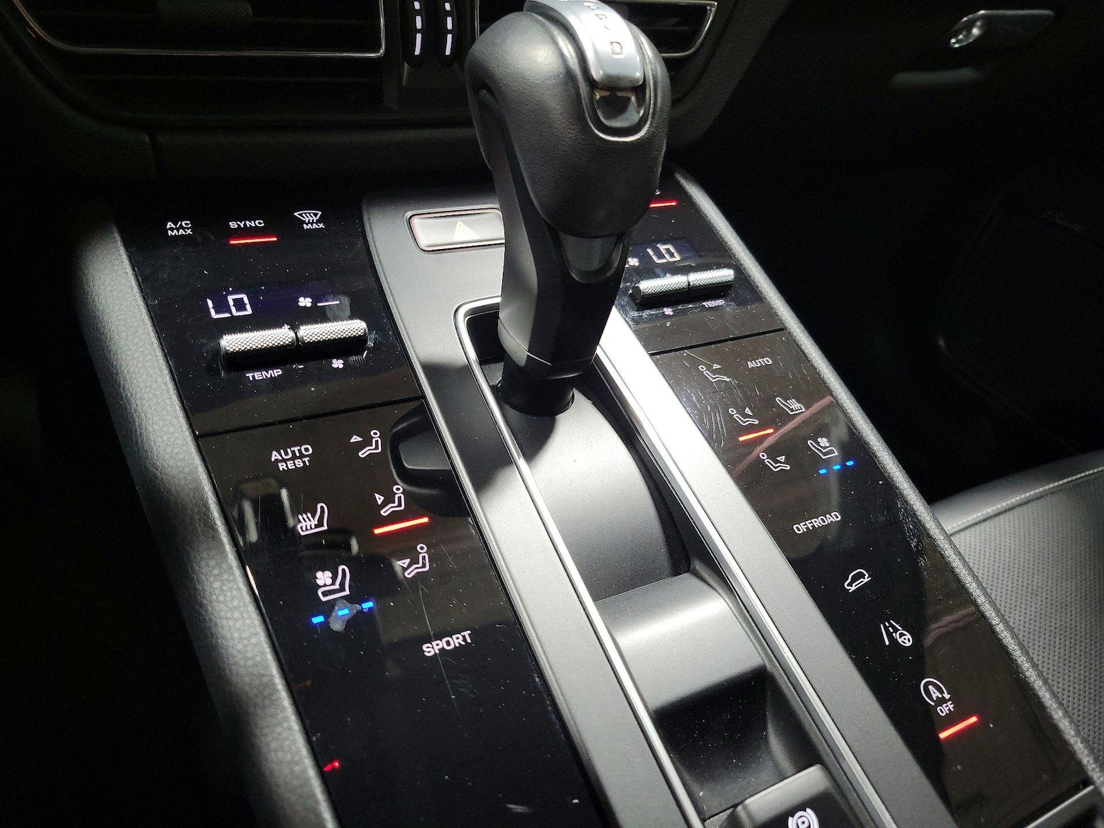 2023 Porsche Macan Base - Photo 18