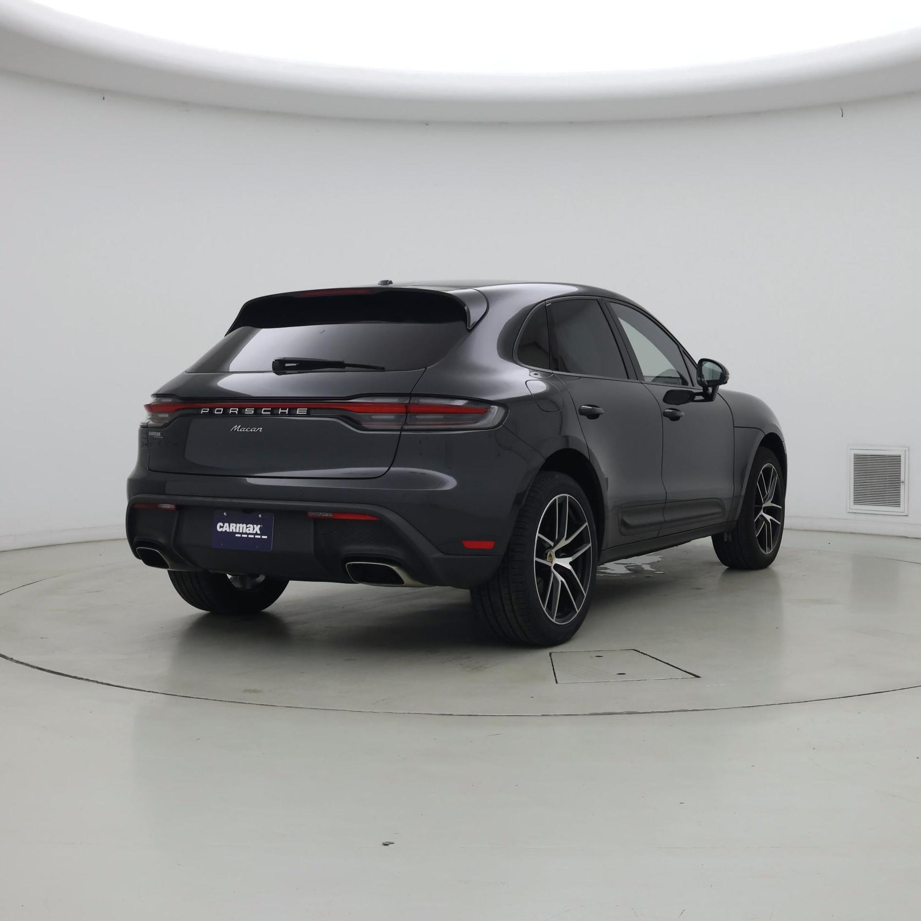 Thumbnail: 2022 Porsche Macan - 8