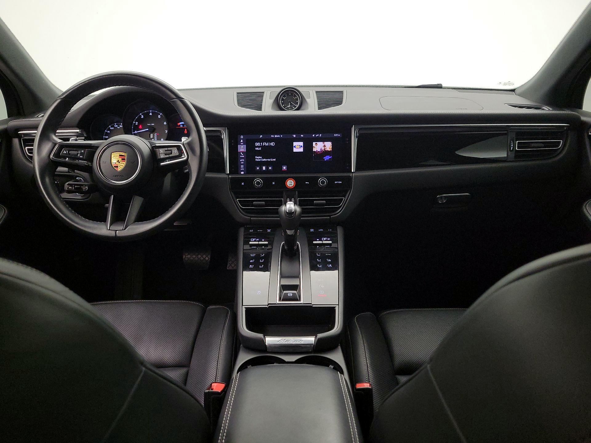 Thumbnail: 2023 Porsche Macan - 9