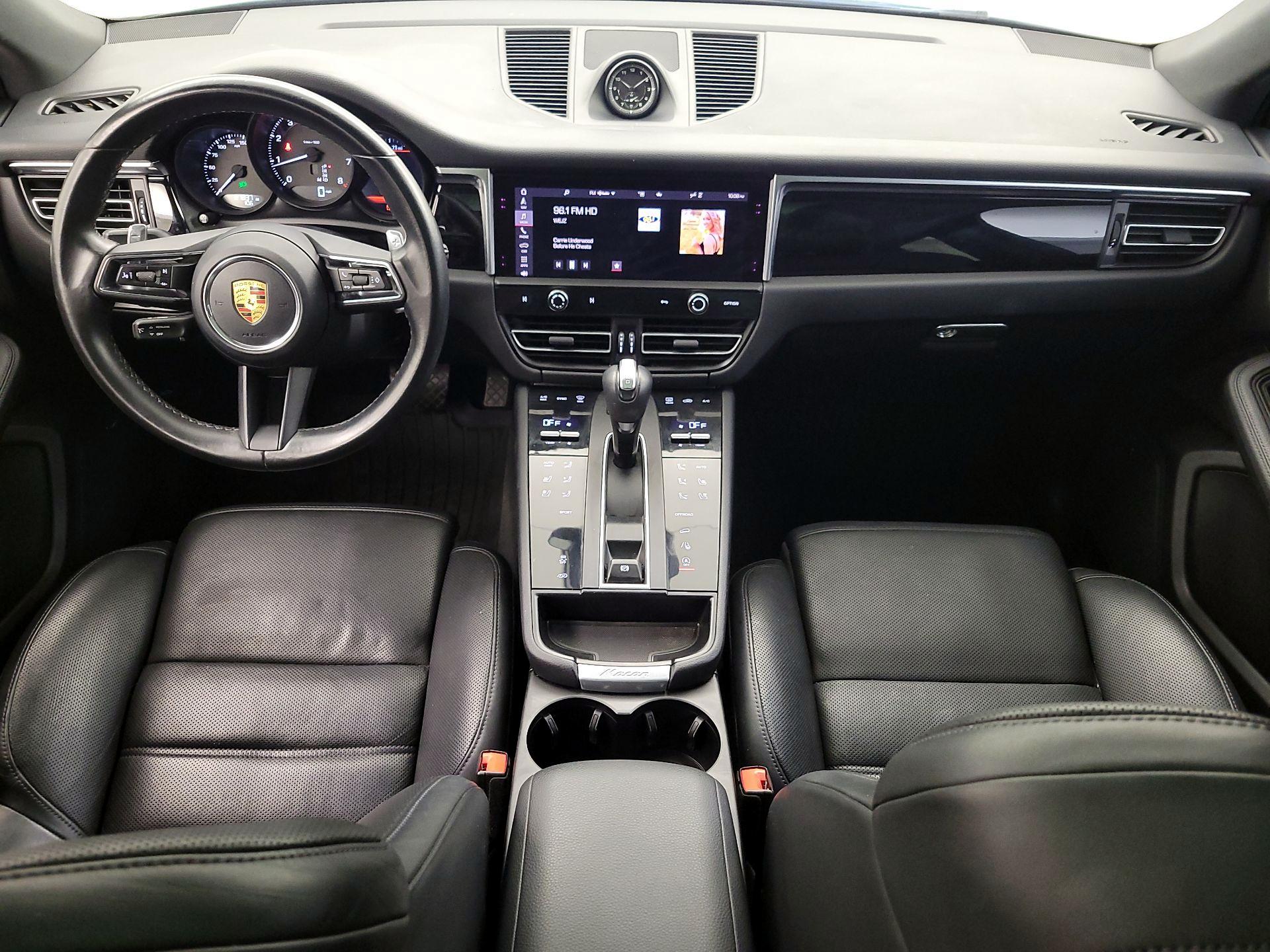 Thumbnail: 2022 Porsche Macan - 9