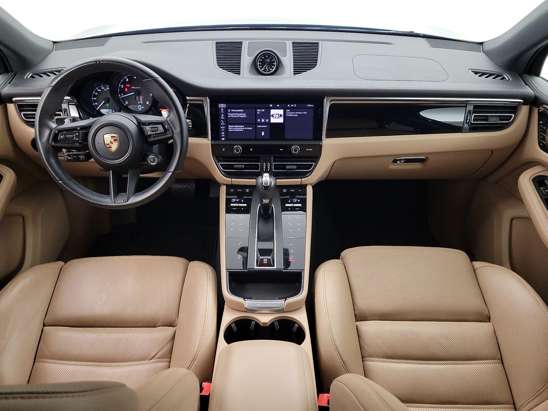 Thumbnail: 2023 Porsche Macan - 9