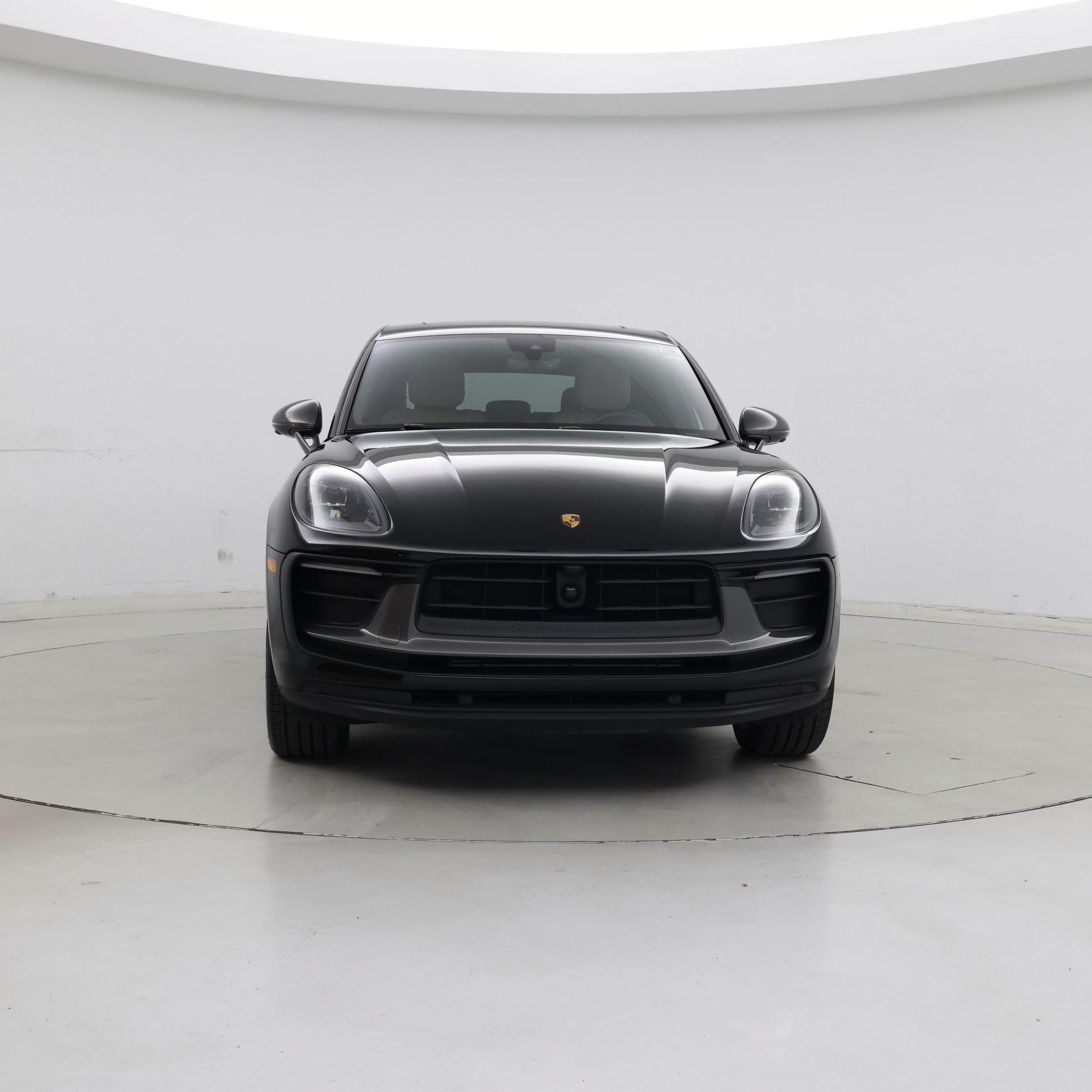 Thumbnail: 2023 Porsche Macan - 5