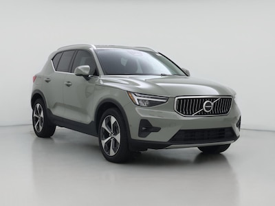 2023 Volvo XC40 B5 Plus Bright Theme