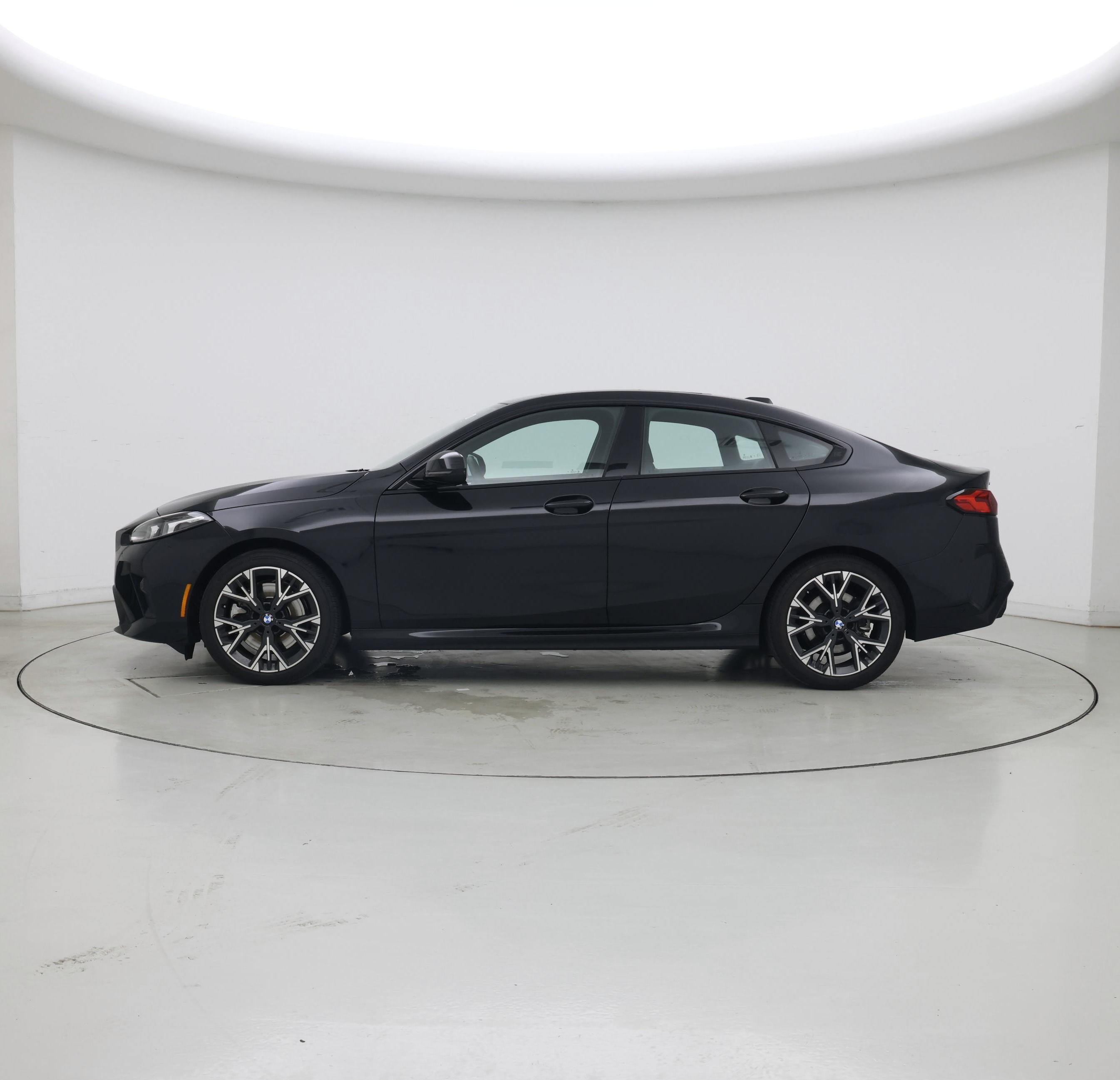 Thumbnail: 2025 BMW 2 Series - 3