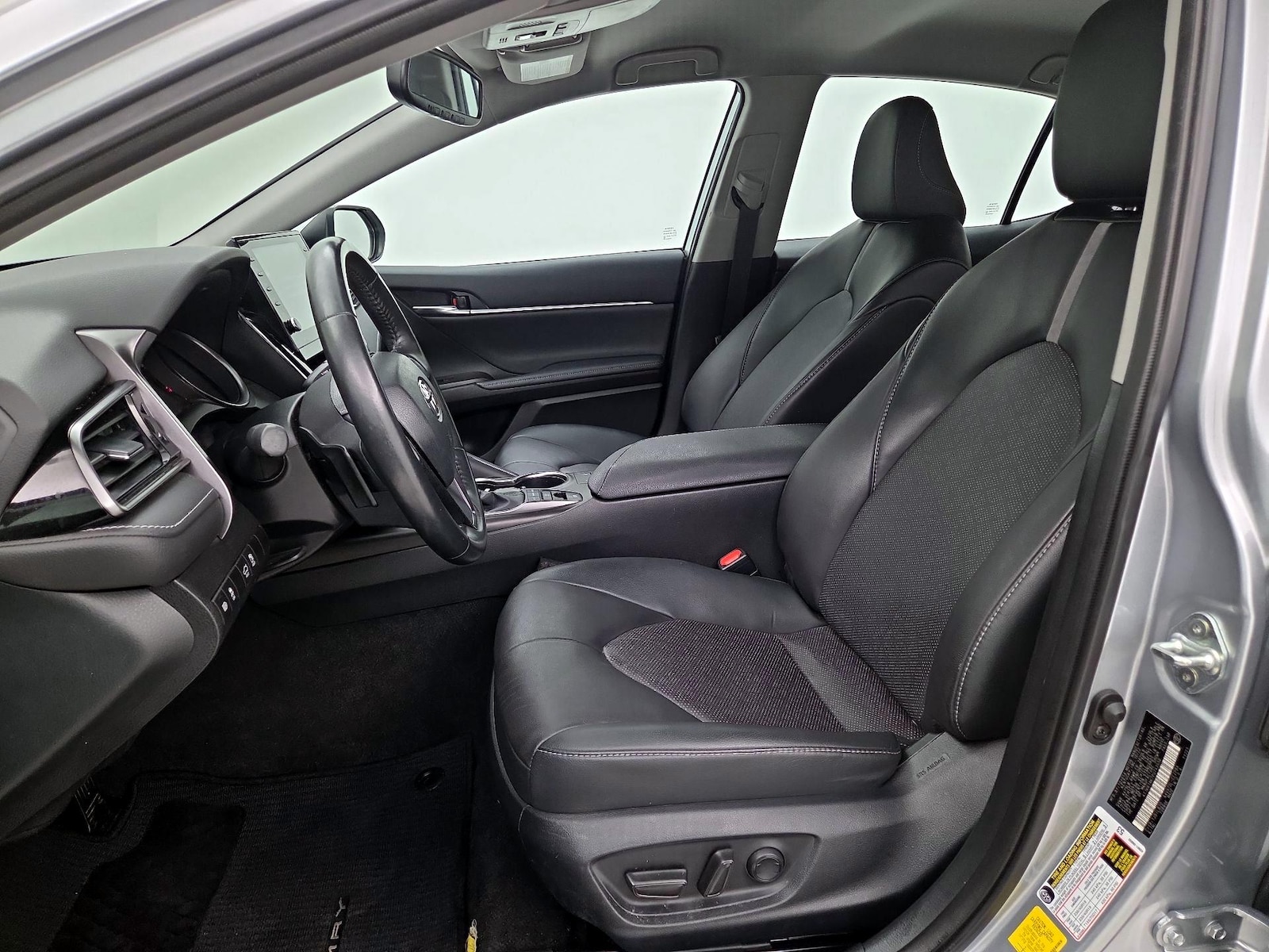 2023 Toyota Camry XSE - Photo 12