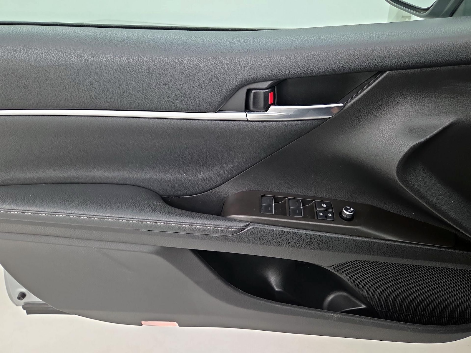 2023 Toyota Camry XSE - Photo 13