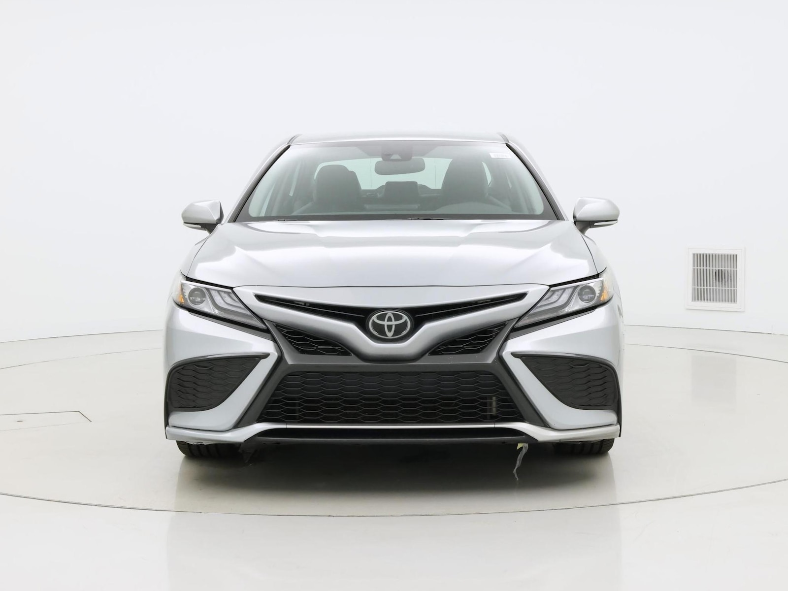 2023 Toyota Camry XSE - Photo 6