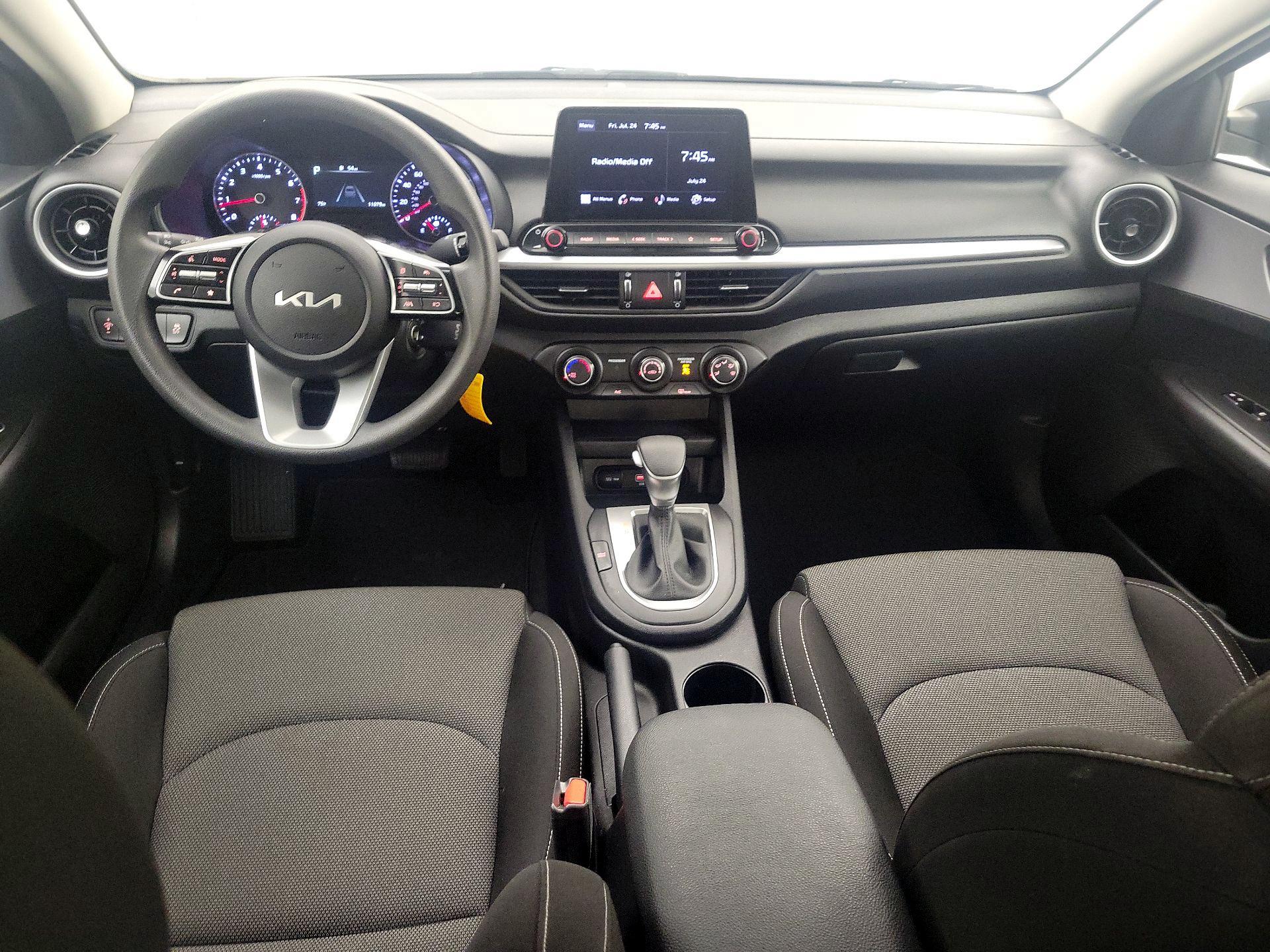 Thumbnail: 2024 Kia Forte - 9