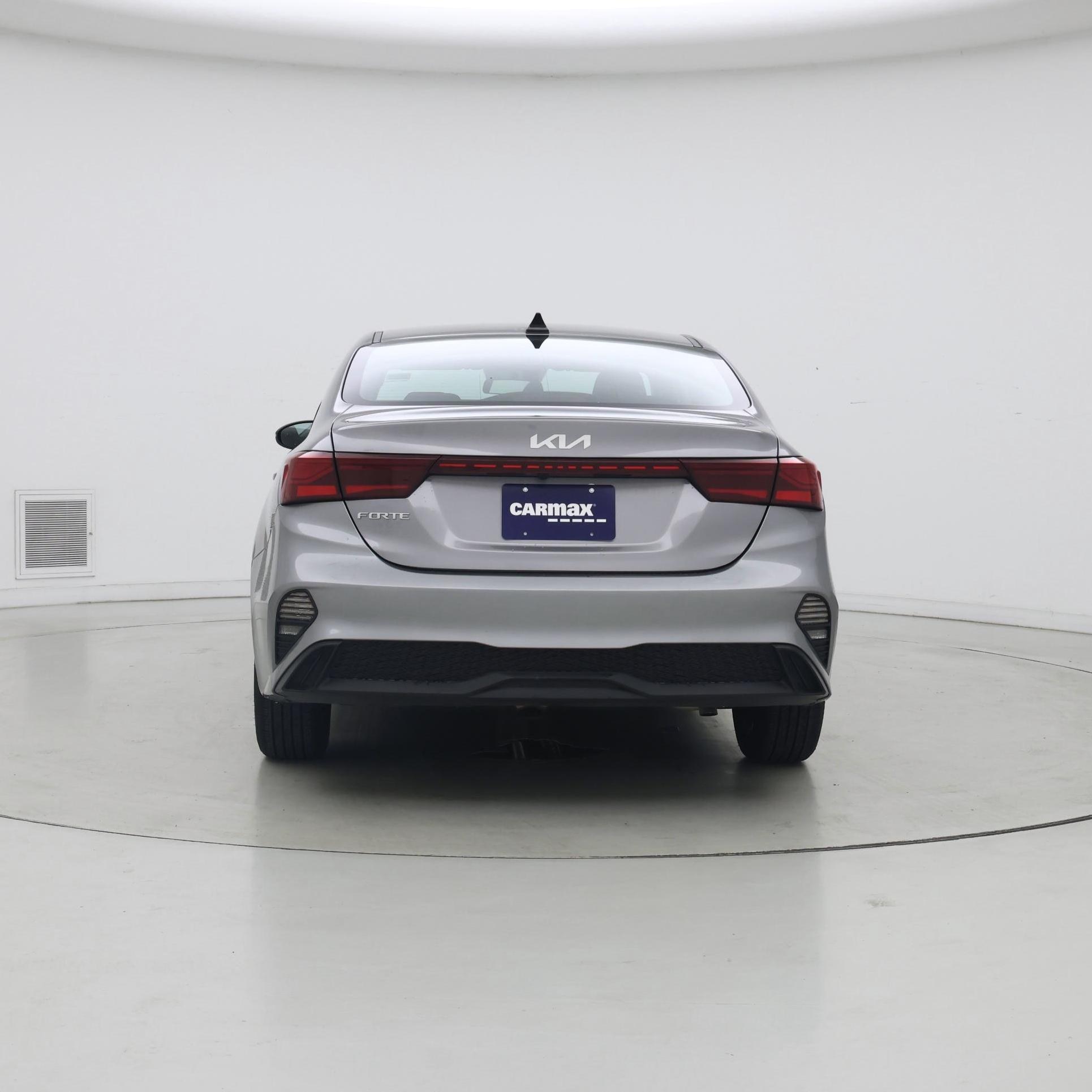 Thumbnail: 2024 Kia Forte - 6