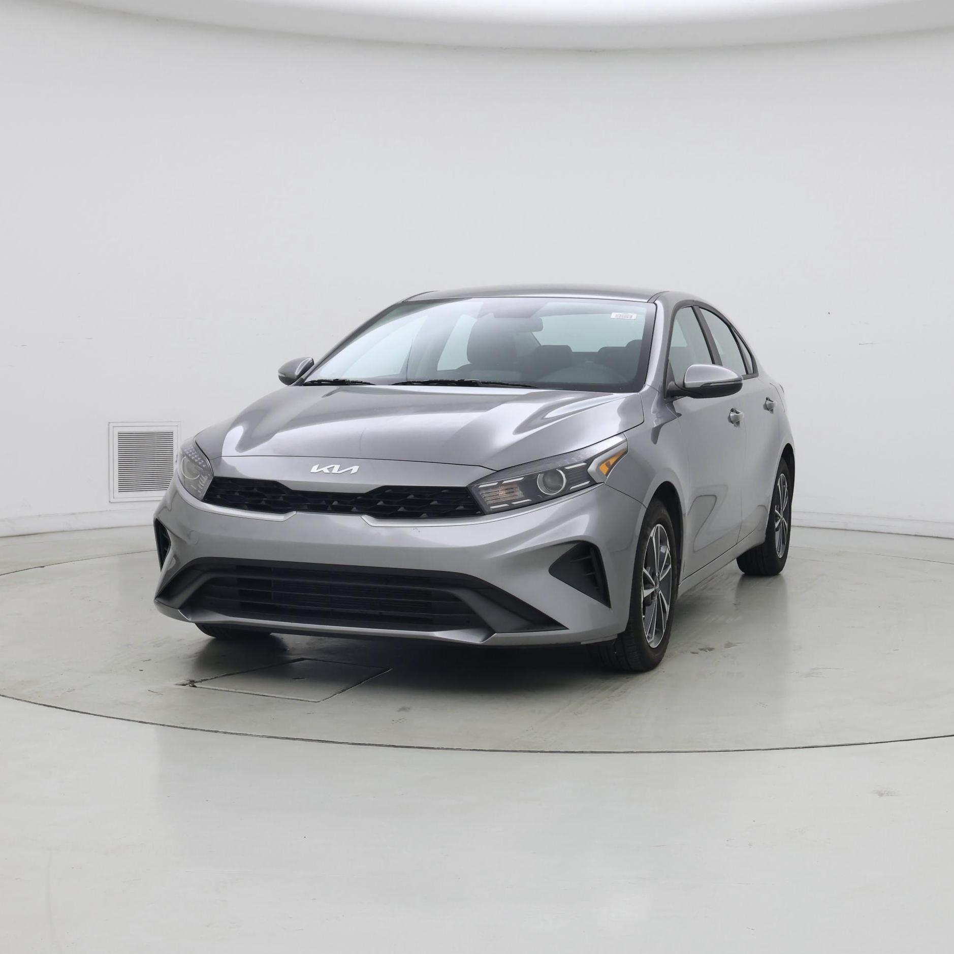 Thumbnail: 2024 Kia Forte - 7