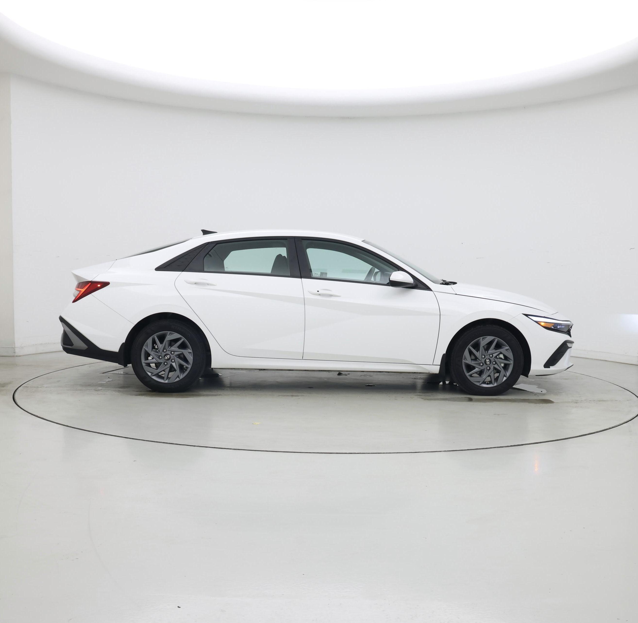 Thumbnail: 2025 Hyundai Elantra - 7
