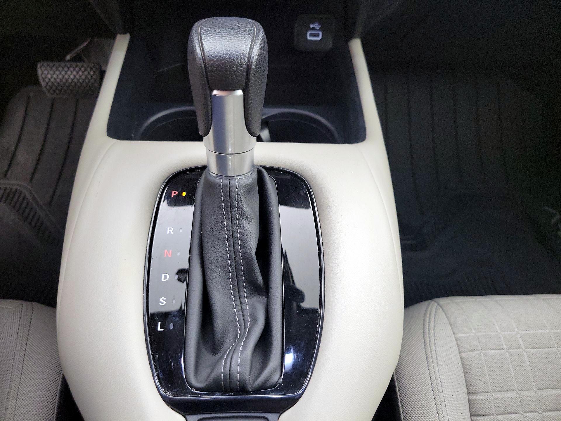 Thumbnail: 2025 Honda HR-V - 17