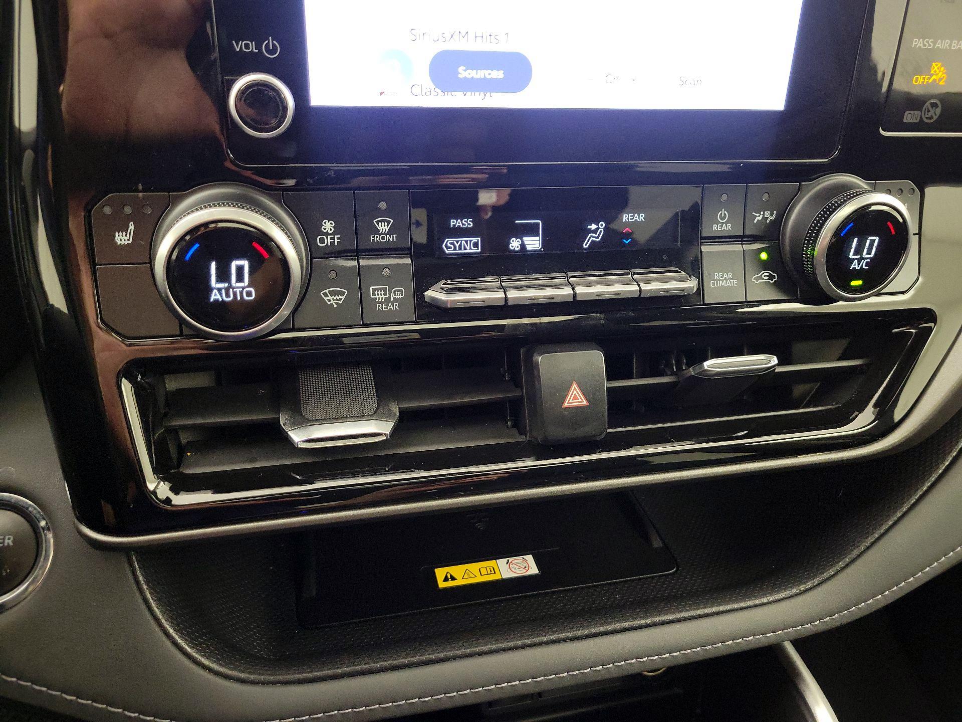 Thumbnail: 2023 Toyota Highlander - 16