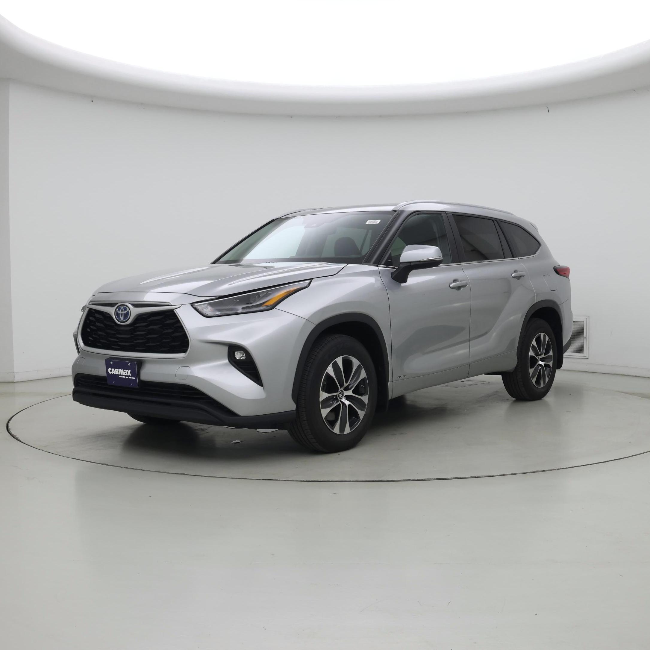 Thumbnail: 2023 Toyota Highlander - 4