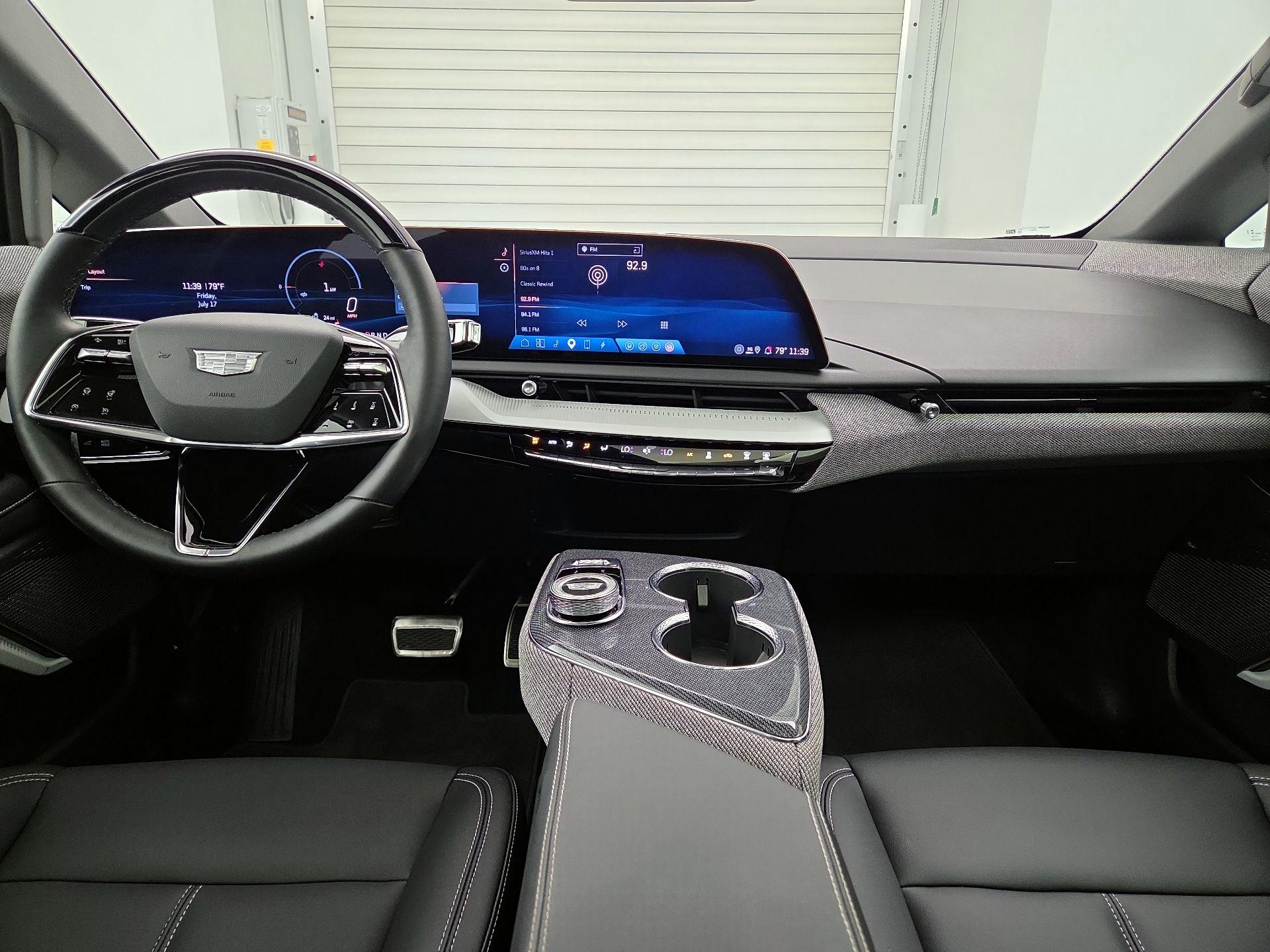 Thumbnail: 2025 Cadillac Optiq - 9