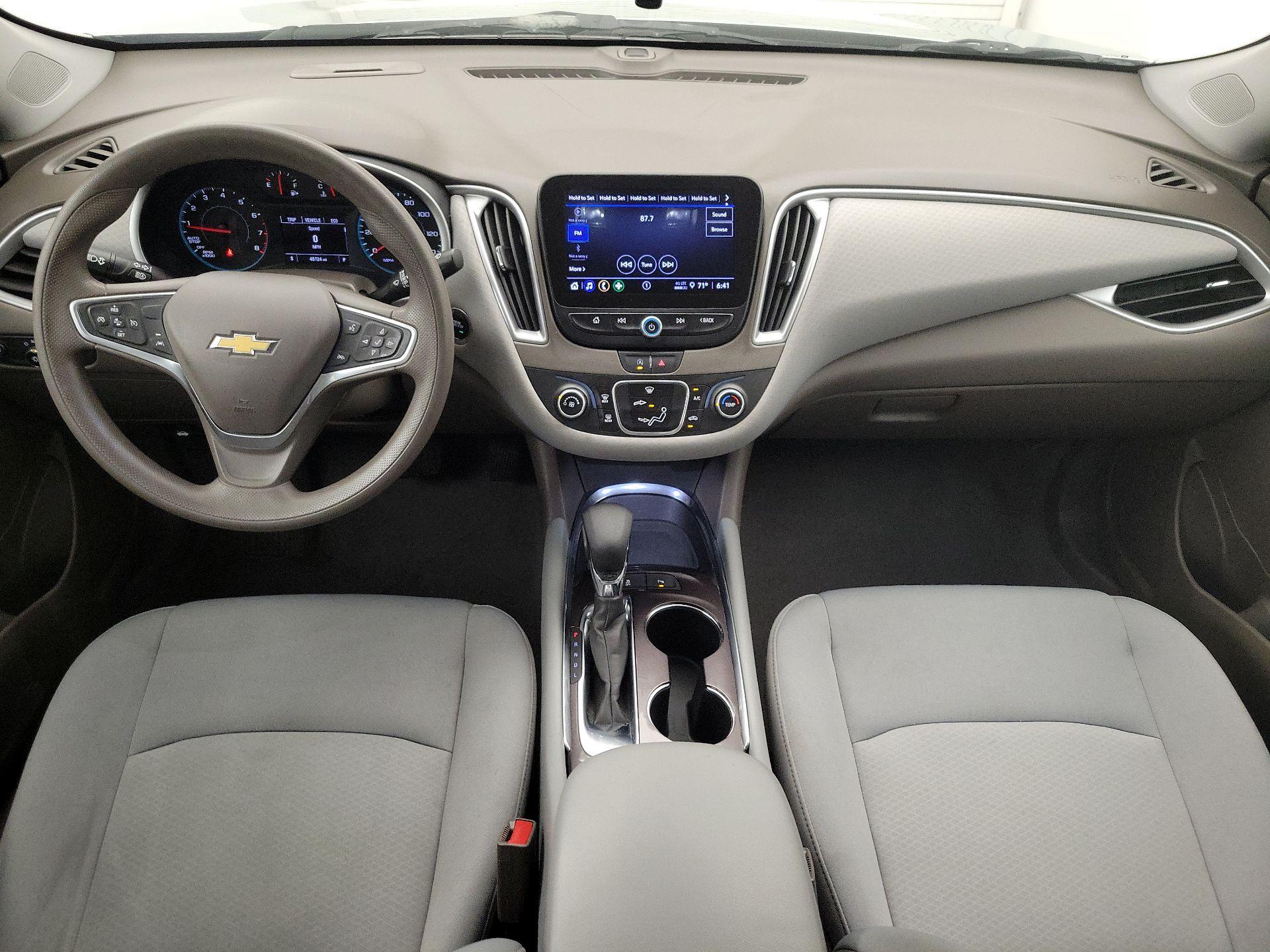Thumbnail: 2022 Chevrolet Malibu - 9