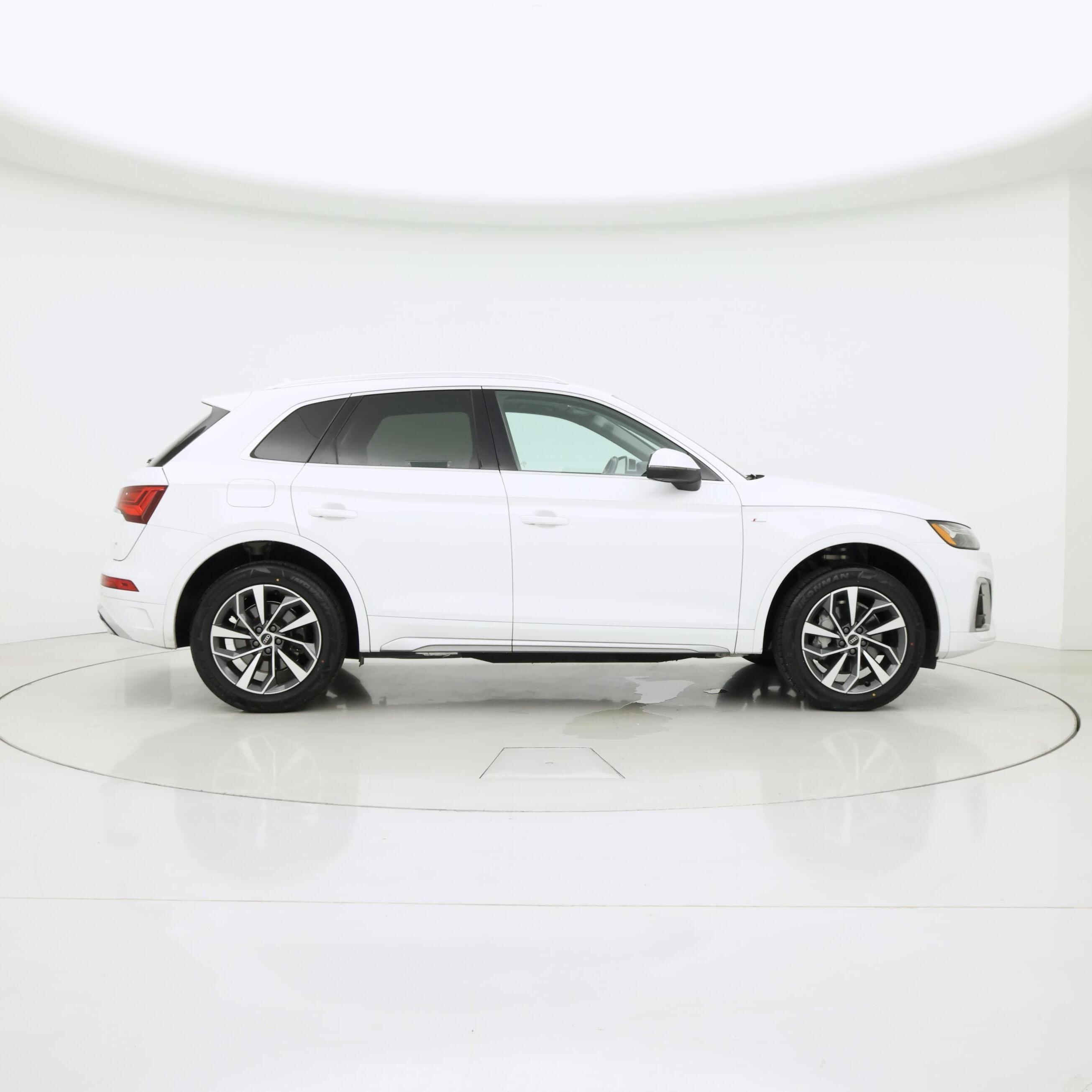 Thumbnail: 2024 Audi Q5 - 7