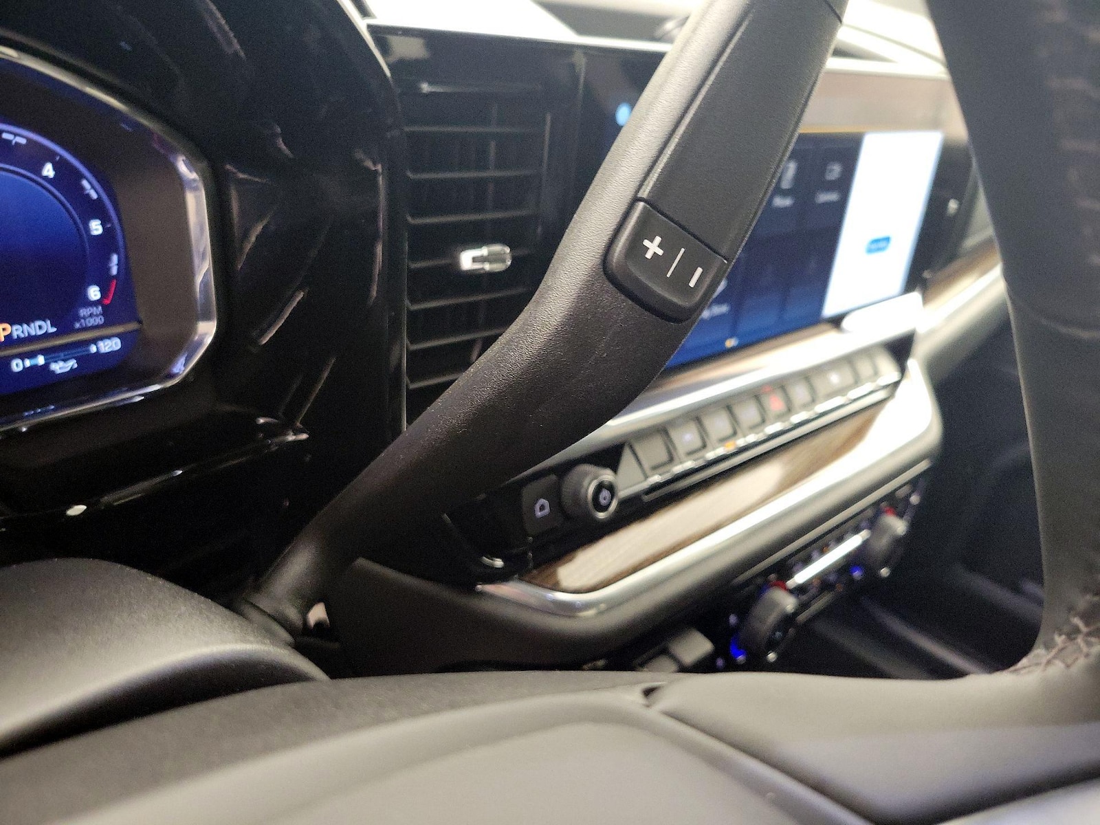 2025 Chevrolet Silverado 1500 RST - Photo 18