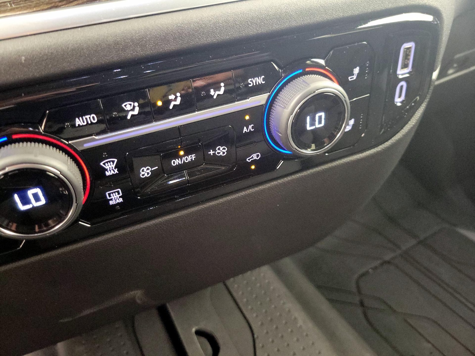 2025 Chevrolet Silverado 1500 RST - Photo 19