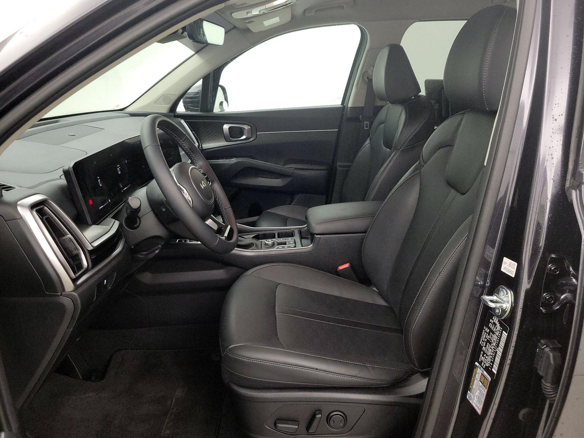 Thumbnail: 2025 Kia Sorento - 11