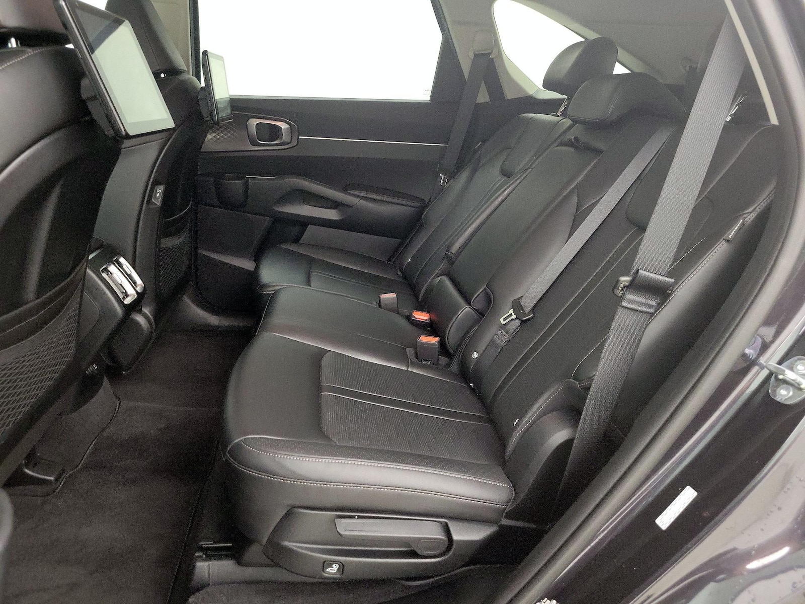 2025 Kia Sorento S - Photo 21