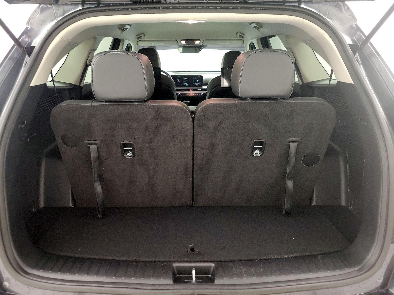 2025 Kia Sorento S - Photo 23