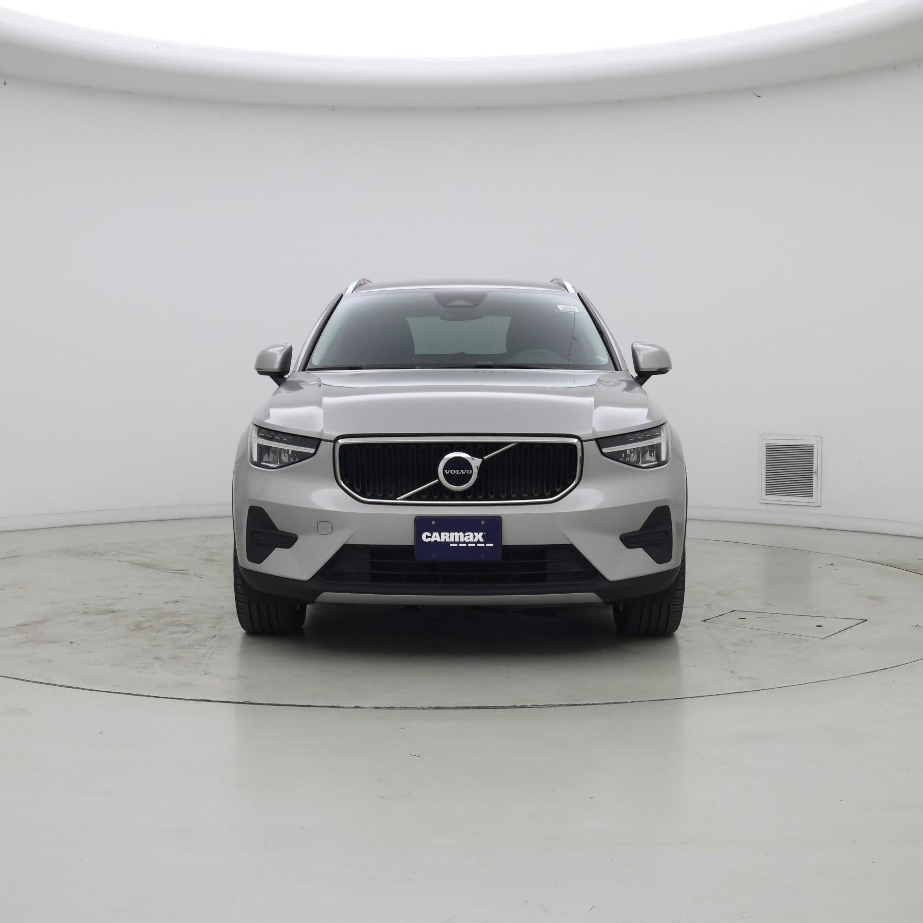 Thumbnail: 2023 Volvo XC40 - 5
