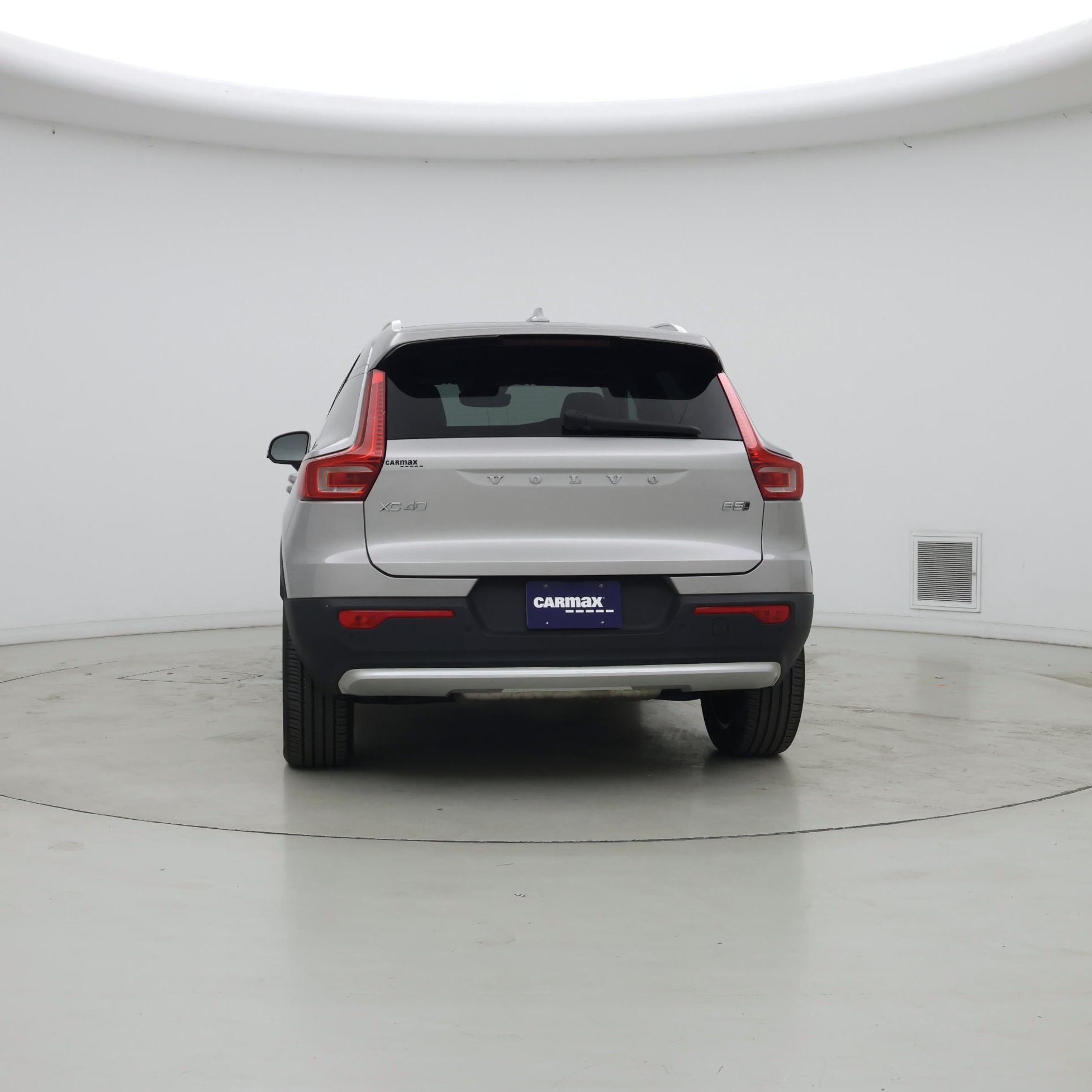 Thumbnail: 2023 Volvo XC40 - 6
