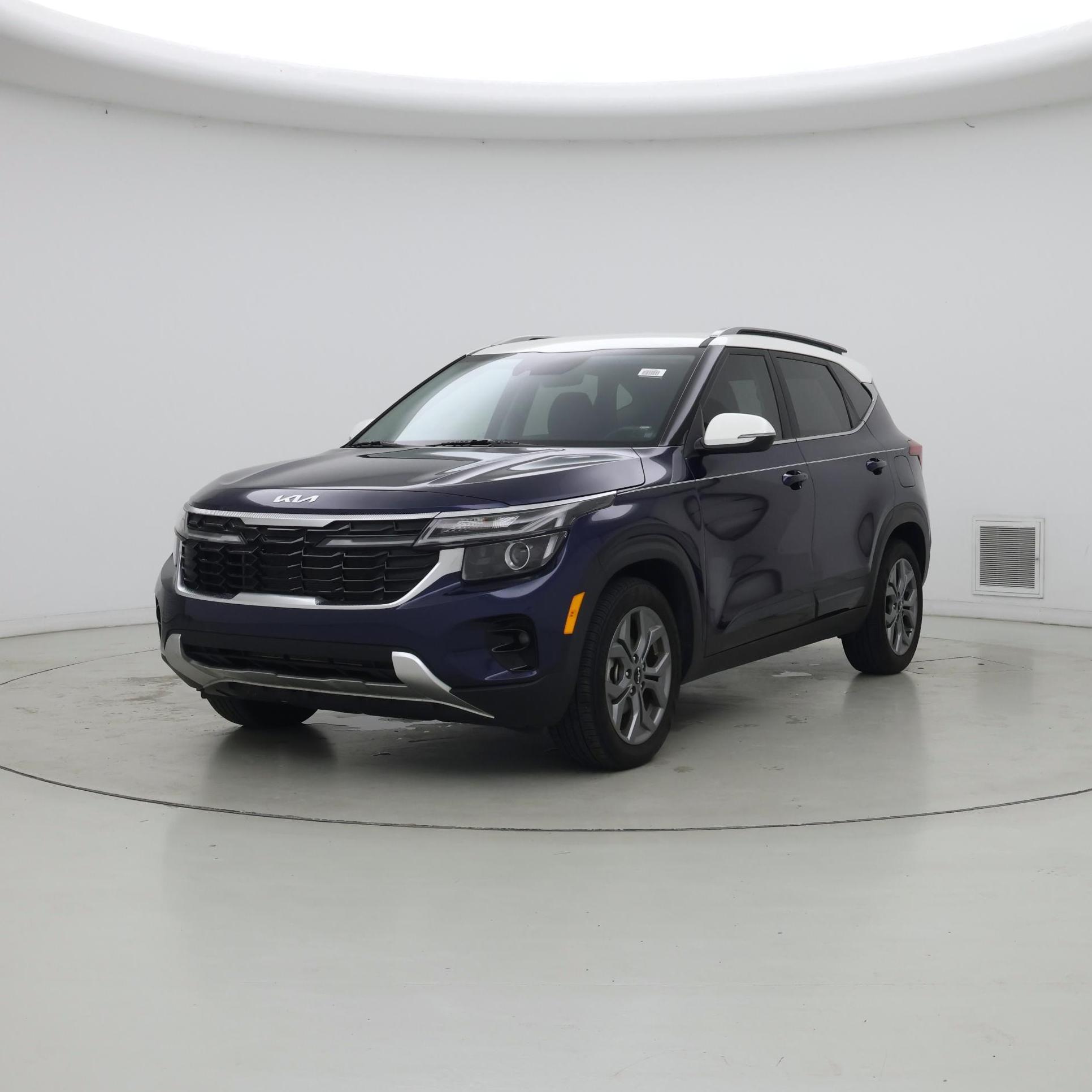 Thumbnail: 2024 Kia Seltos - 4