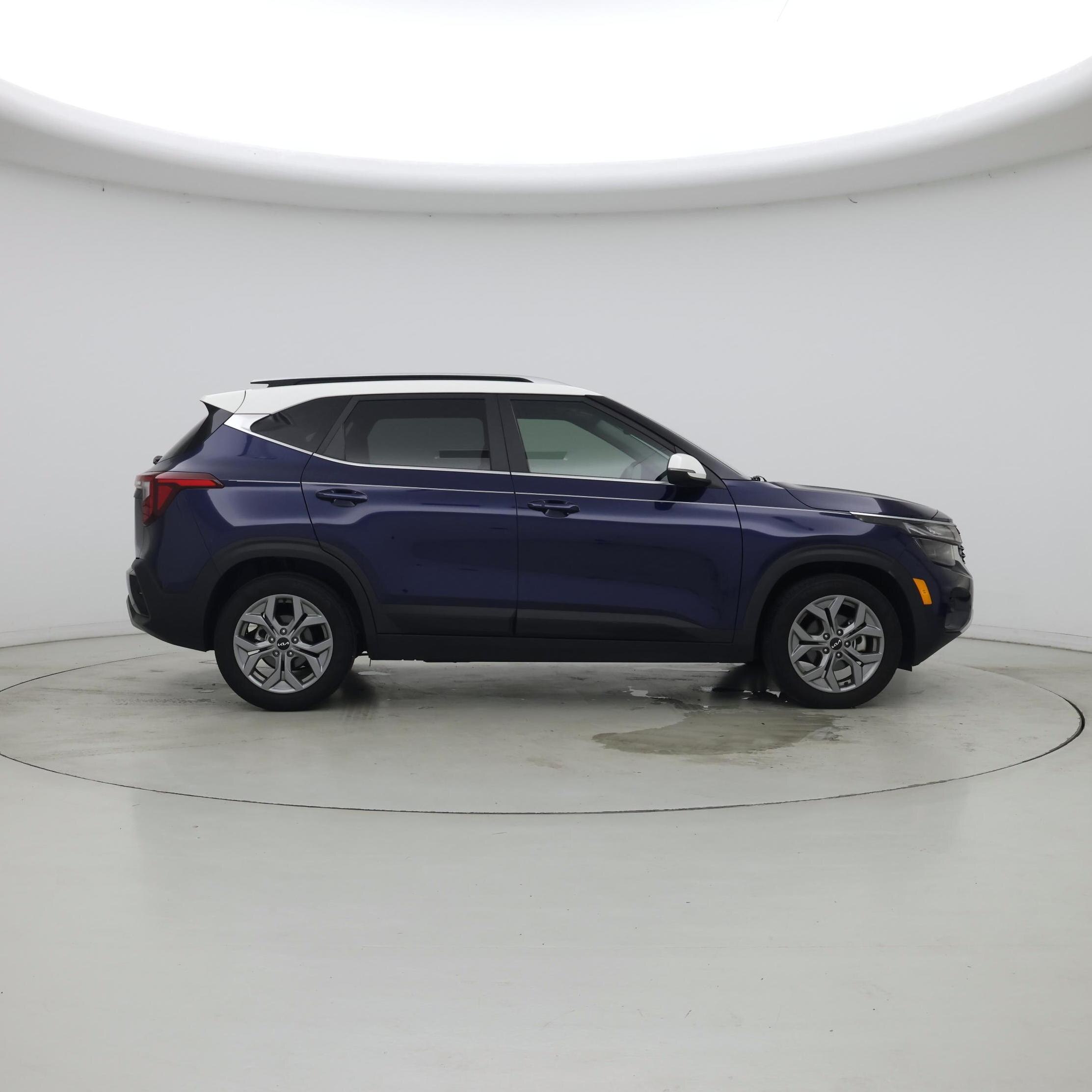 Thumbnail: 2024 Kia Seltos - 7
