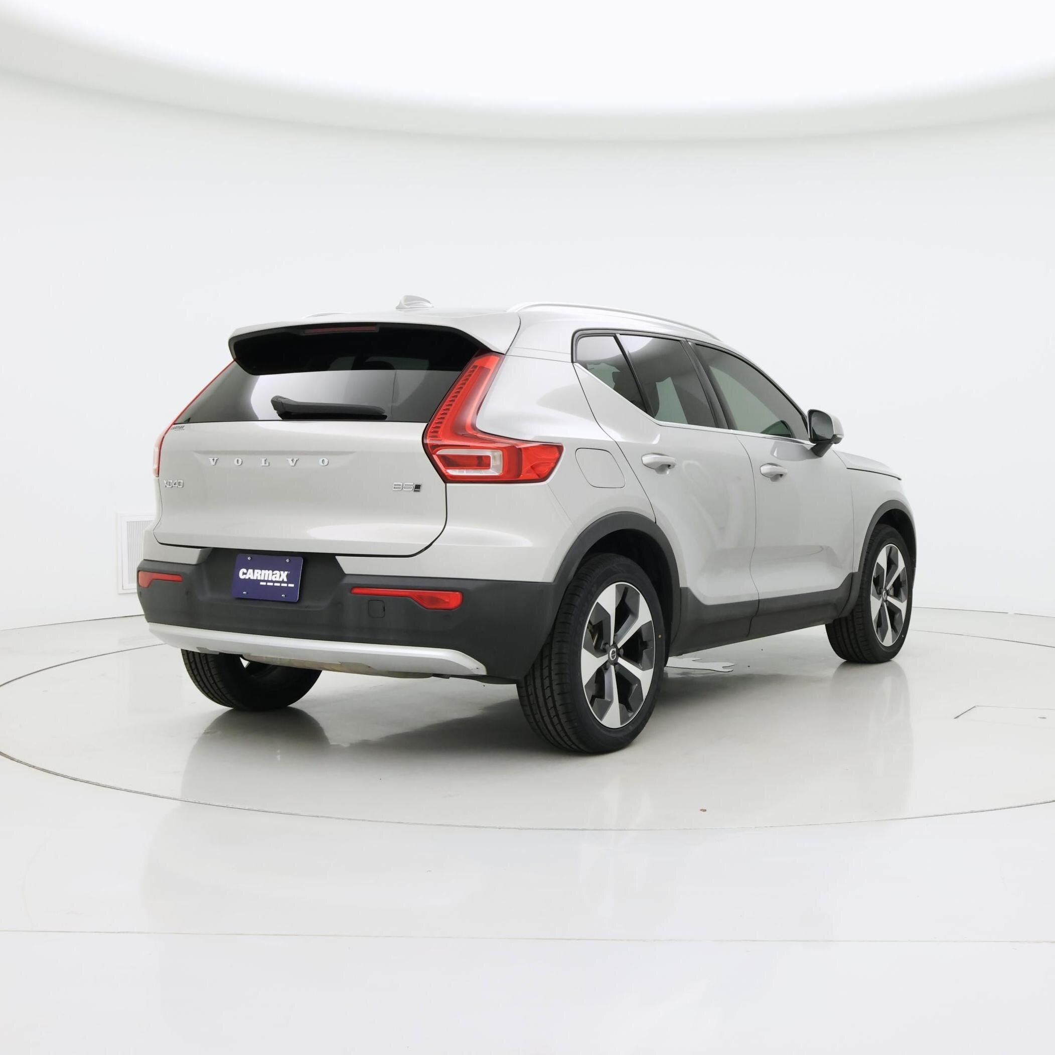 Thumbnail: 2024 Volvo XC40 - 8