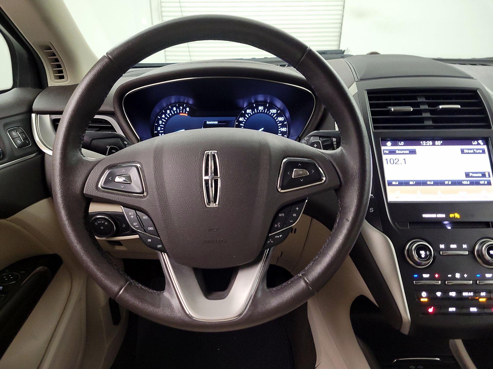 Thumbnail: 2019 Lincoln MKC - 10