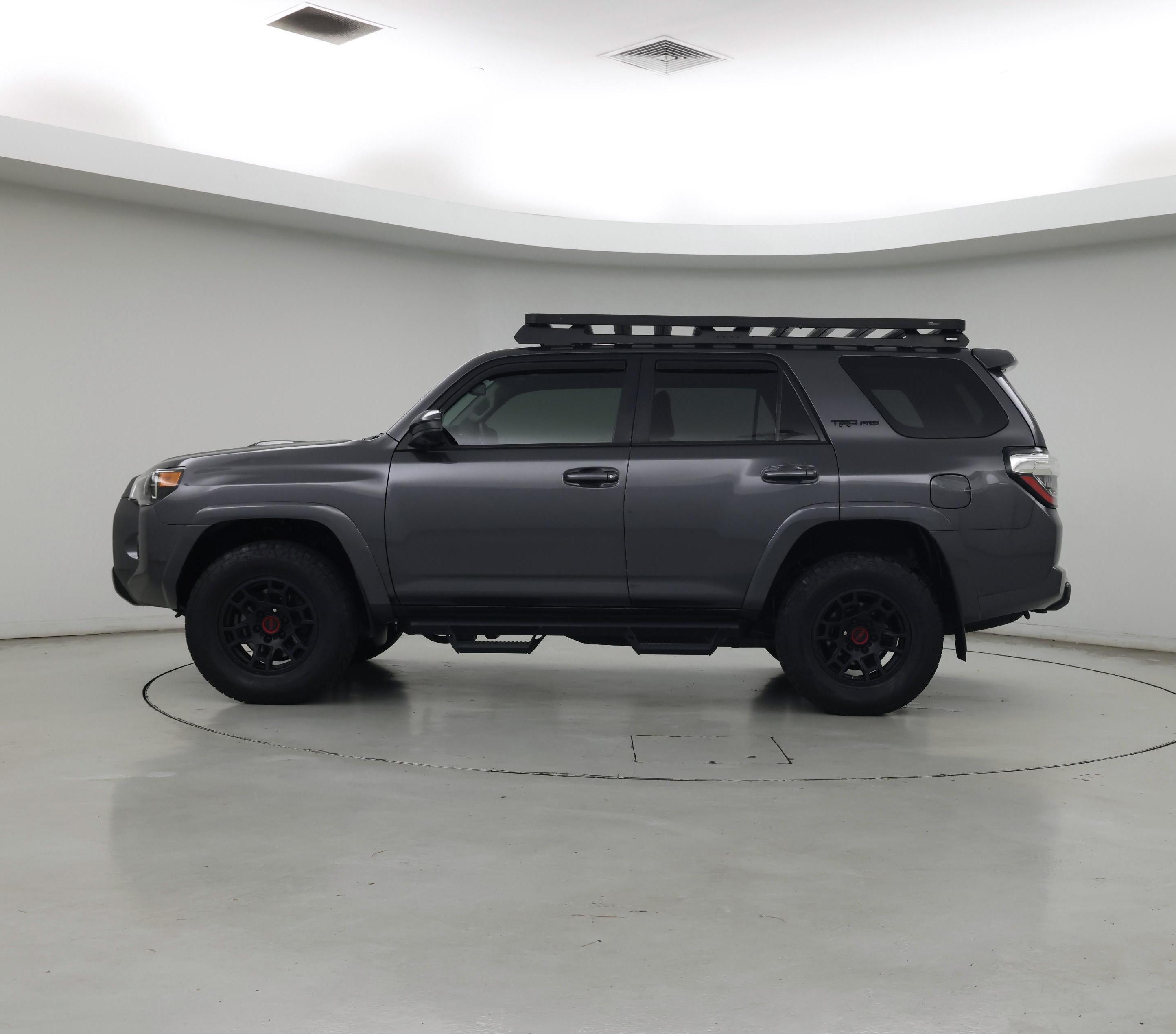 Thumbnail: 2022 Toyota 4Runner - 3