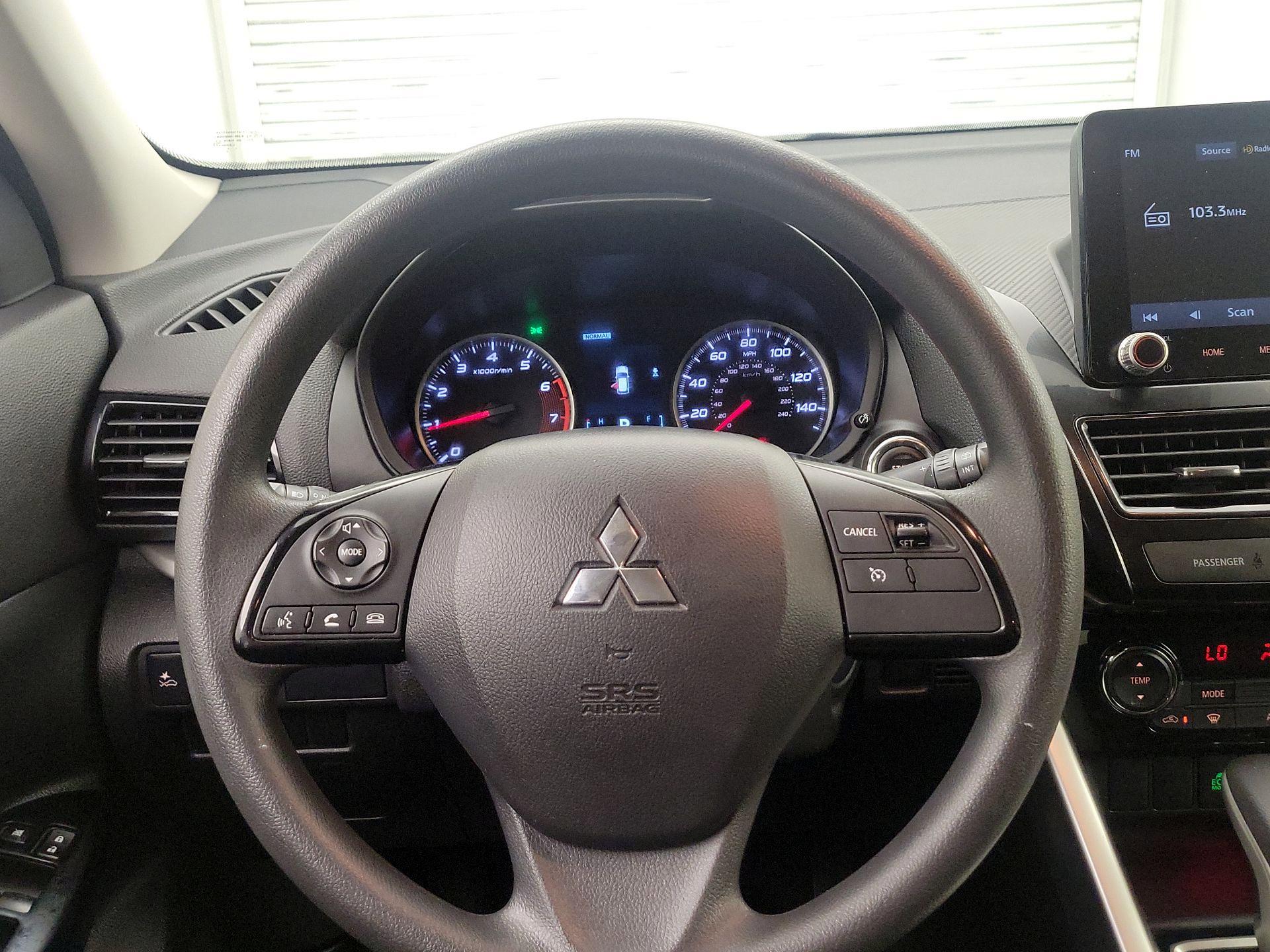 Thumbnail: 2024 Mitsubishi Eclipse Cross - 10