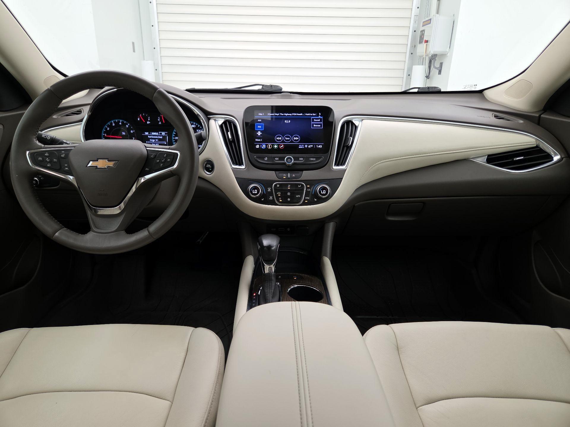 Thumbnail: 2021 Chevrolet Malibu - 9
