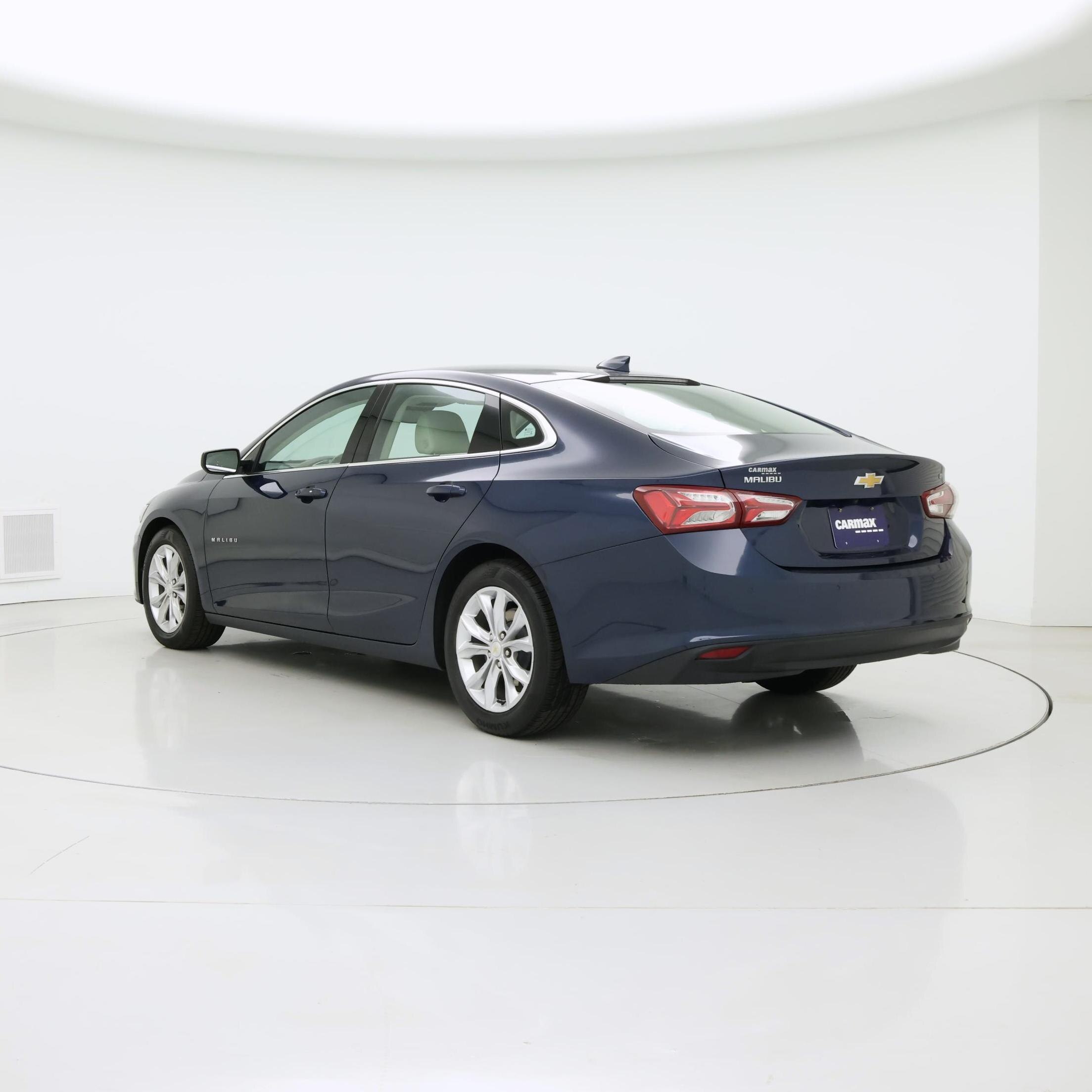Thumbnail: 2021 Chevrolet Malibu - 2