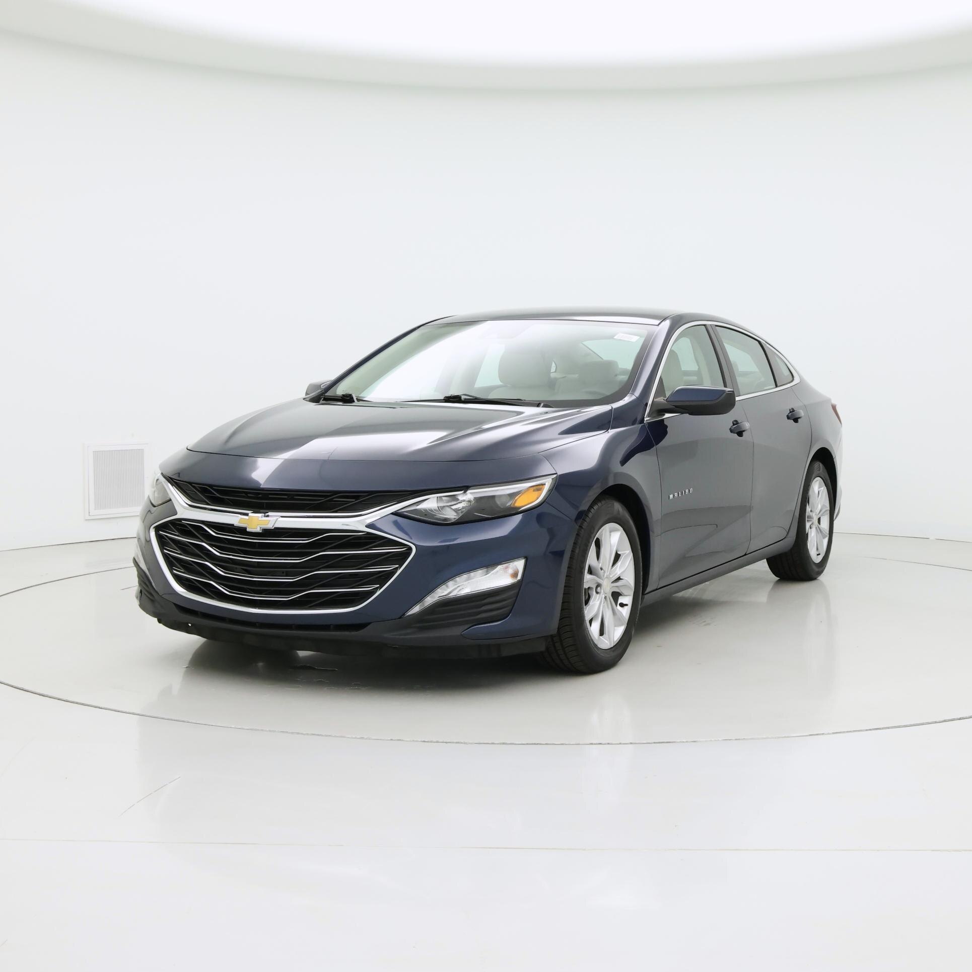 Thumbnail: 2021 Chevrolet Malibu - 4